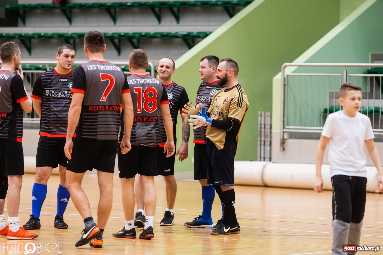 Zdjęcie w galerii na portalu naszraciborz.pl: Rodzice zawodników w rywalizacji o puchar [FOTO i WIDEO] wiadomości z regionu