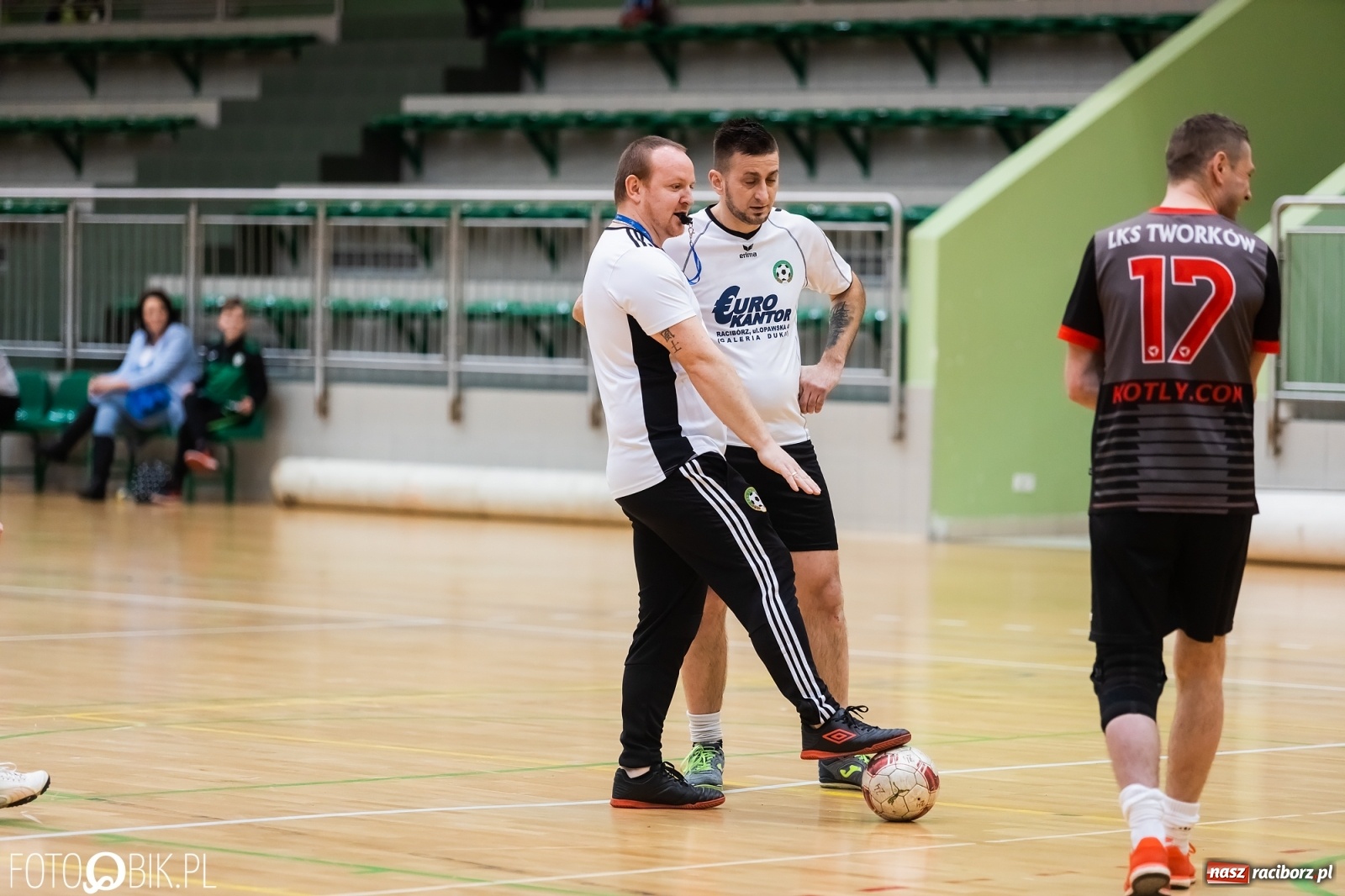Zdjęcie w galerii na portalu naszraciborz.pl: Rodzice zawodników w rywalizacji o puchar [FOTO i WIDEO] wiadomości z regionu