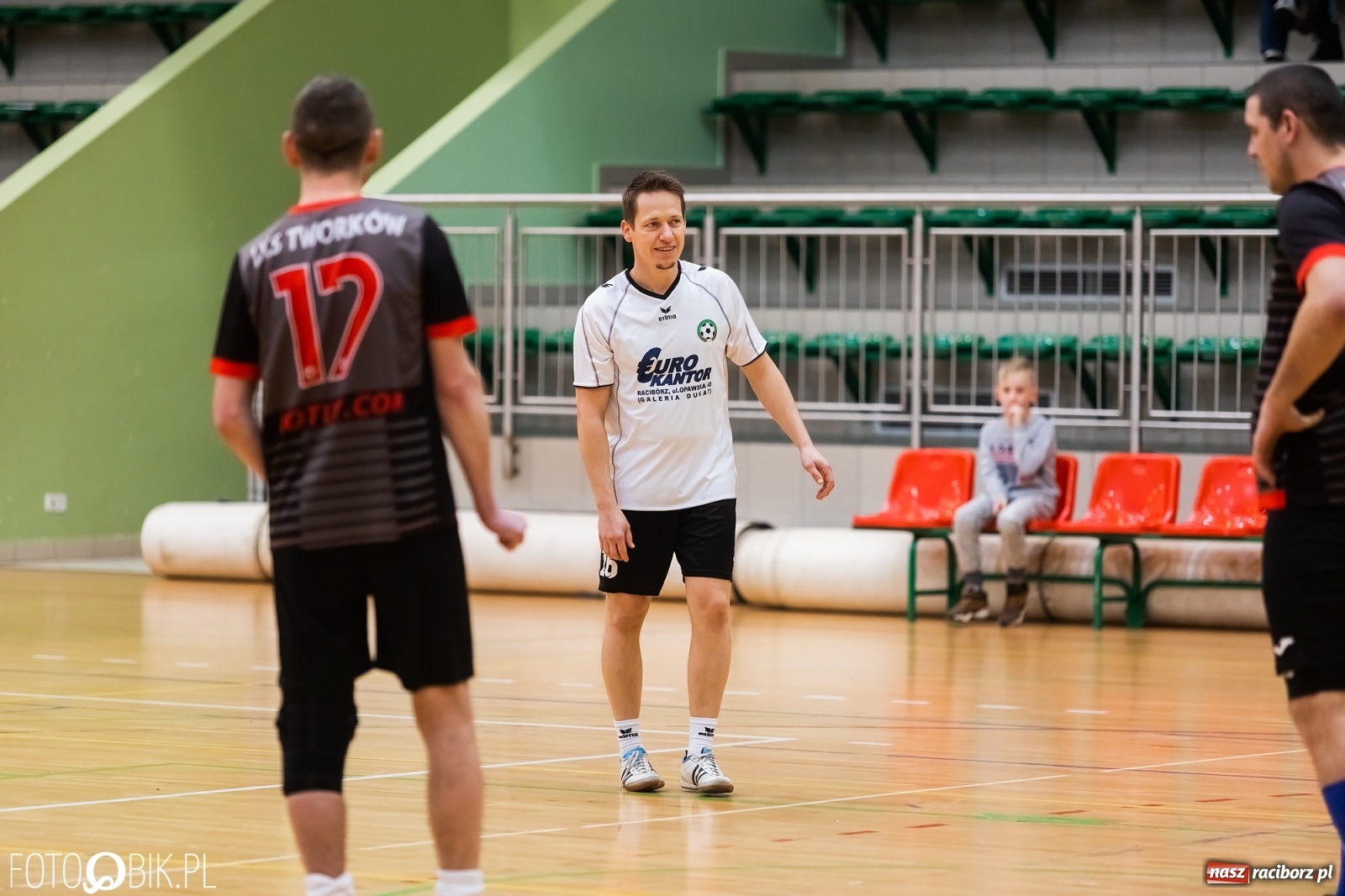 Zdjęcie w galerii na portalu naszraciborz.pl: Rodzice zawodników w rywalizacji o puchar [FOTO i WIDEO] wiadomości z regionu
