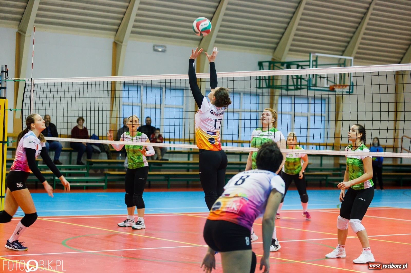 Zdjęcie w galerii na portalu naszraciborz.pl: Siatkarki Krzanowic znów zwycięskie. Częstochowa pokonana! [FOTO i WIDEO] wiadomości z regionu