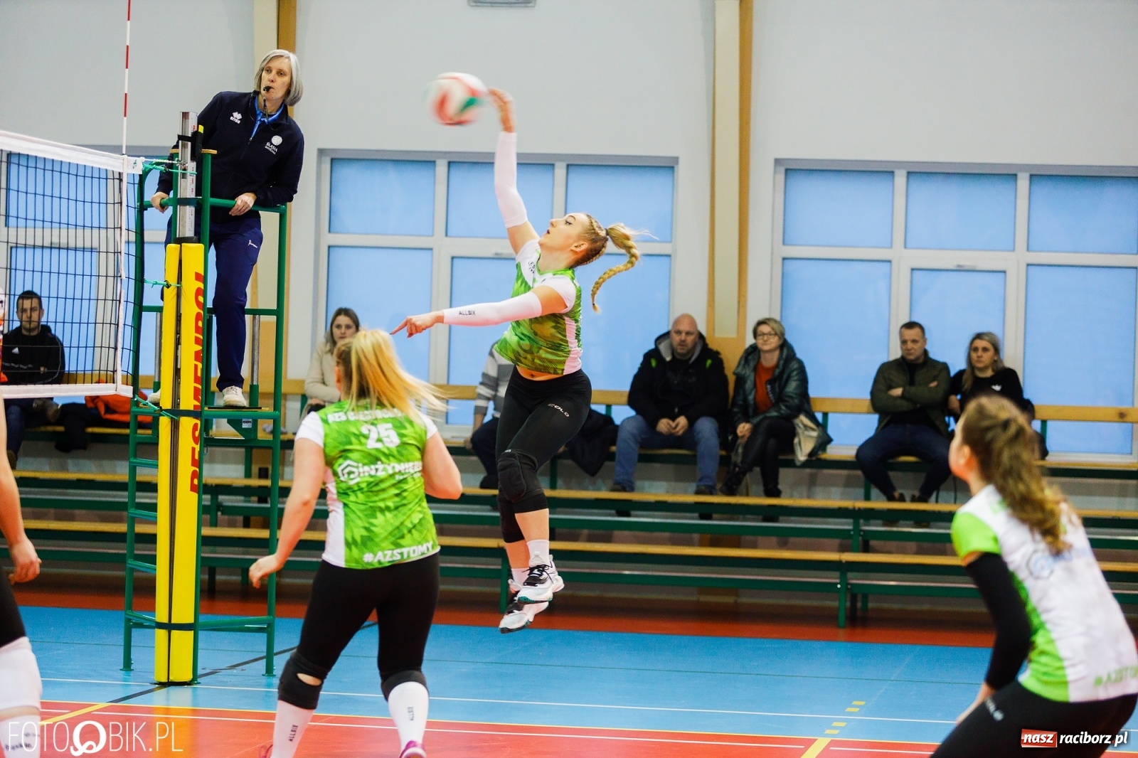 Zdjęcie w galerii na portalu naszraciborz.pl: Siatkarki Krzanowic znów zwycięskie. Częstochowa pokonana! [FOTO i WIDEO] wiadomości z regionu