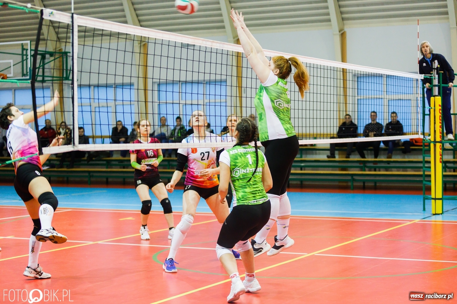 Zdjęcie w galerii na portalu naszraciborz.pl: Siatkarki Krzanowic znów zwycięskie. Częstochowa pokonana! [FOTO i WIDEO] wiadomości z regionu