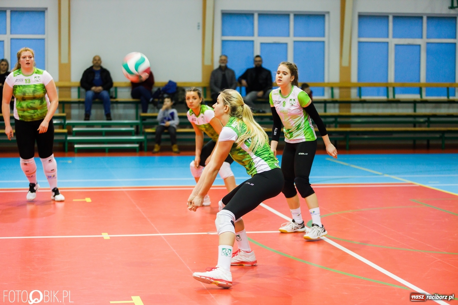 Zdjęcie w galerii na portalu naszraciborz.pl: Siatkarki Krzanowic znów zwycięskie. Częstochowa pokonana! [FOTO i WIDEO] wiadomości z regionu