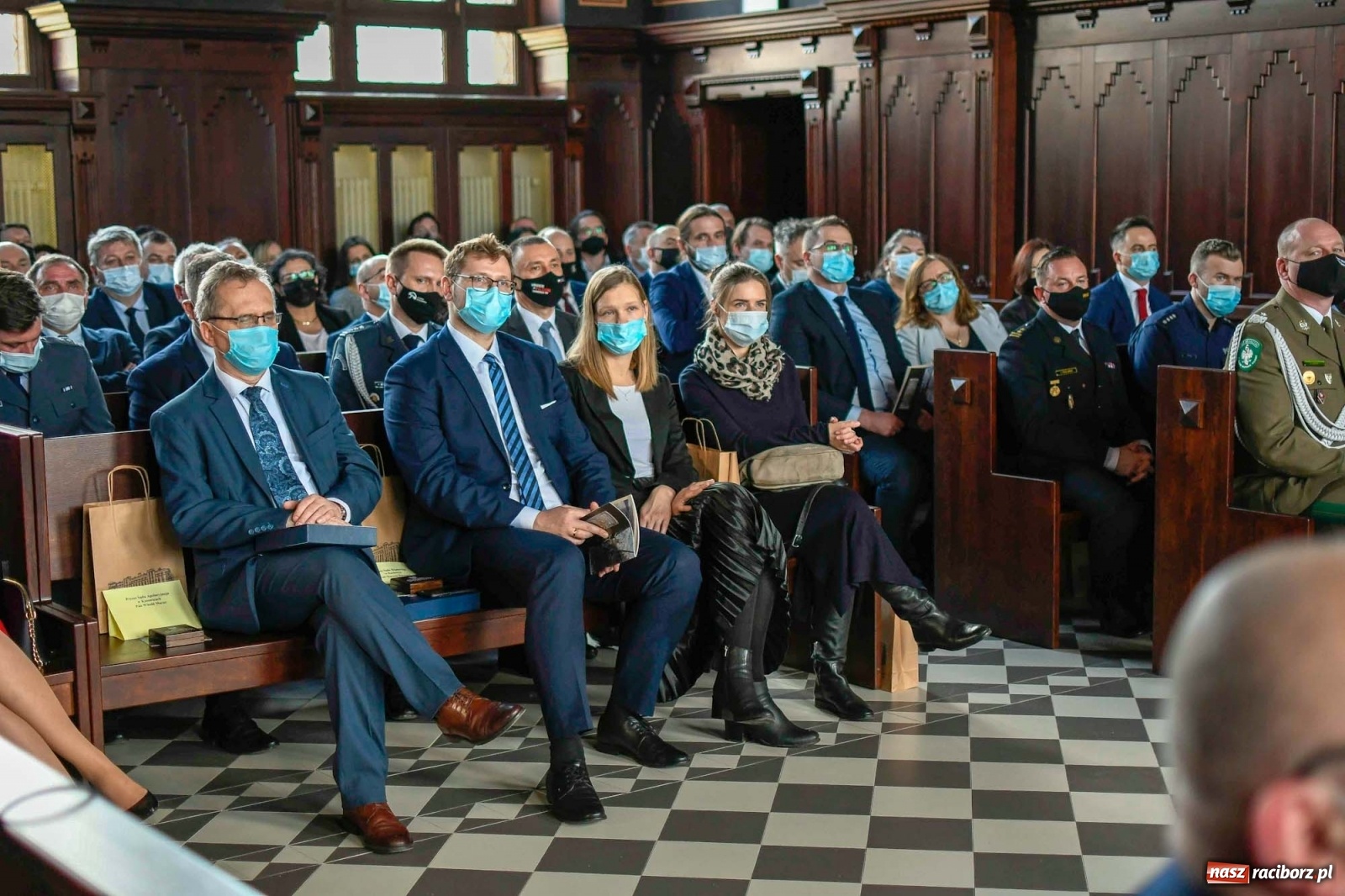 Zdjęcie w galerii na portalu naszraciborz.pl: Historyczny moment w dziejach Raciborza. Gmach dawnego Sądu Krajowego odzyskał pierwotne funkcje [FOTO i WIDEO] wiadomości z regionu