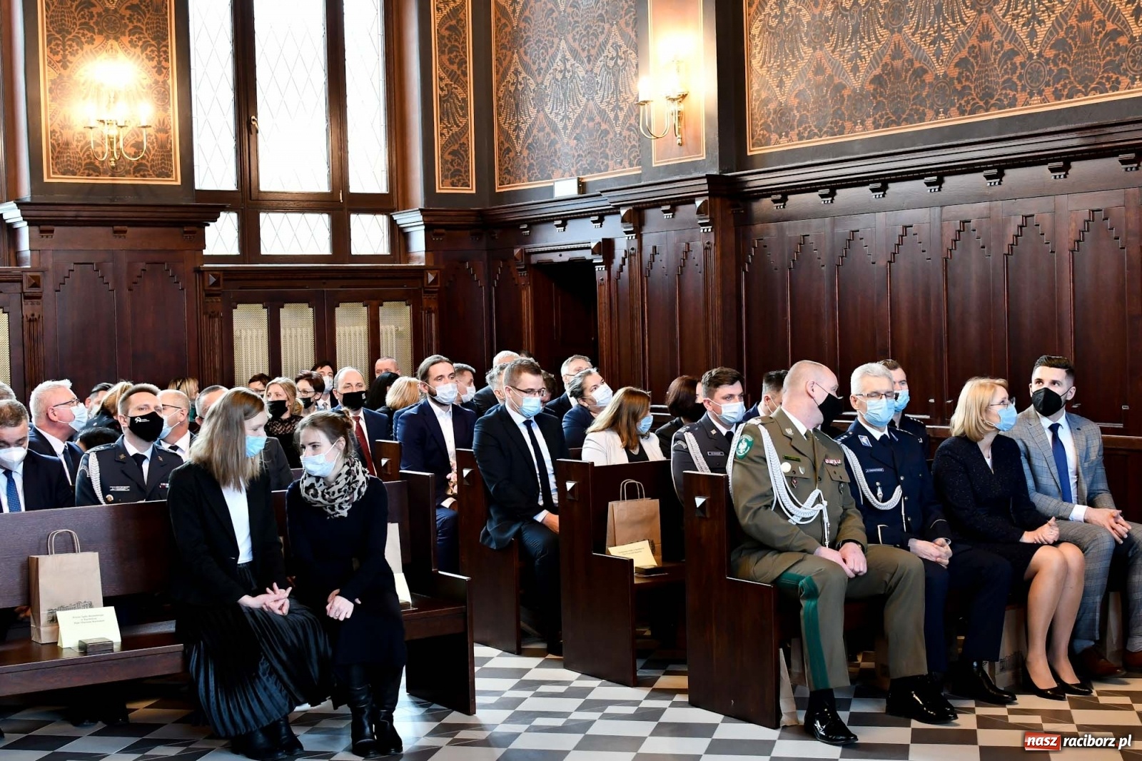 Zdjęcie w galerii na portalu naszraciborz.pl: Historyczny moment w dziejach Raciborza. Gmach dawnego Sądu Krajowego odzyskał pierwotne funkcje [FOTO i WIDEO] wiadomości z regionu