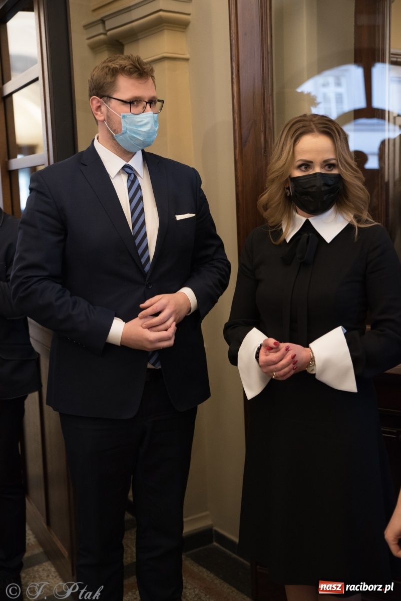 Zdjęcie w galerii na portalu naszraciborz.pl: Historyczny moment w dziejach Raciborza. Gmach dawnego Sądu Krajowego odzyskał pierwotne funkcje [FOTO i WIDEO] wiadomości z regionu