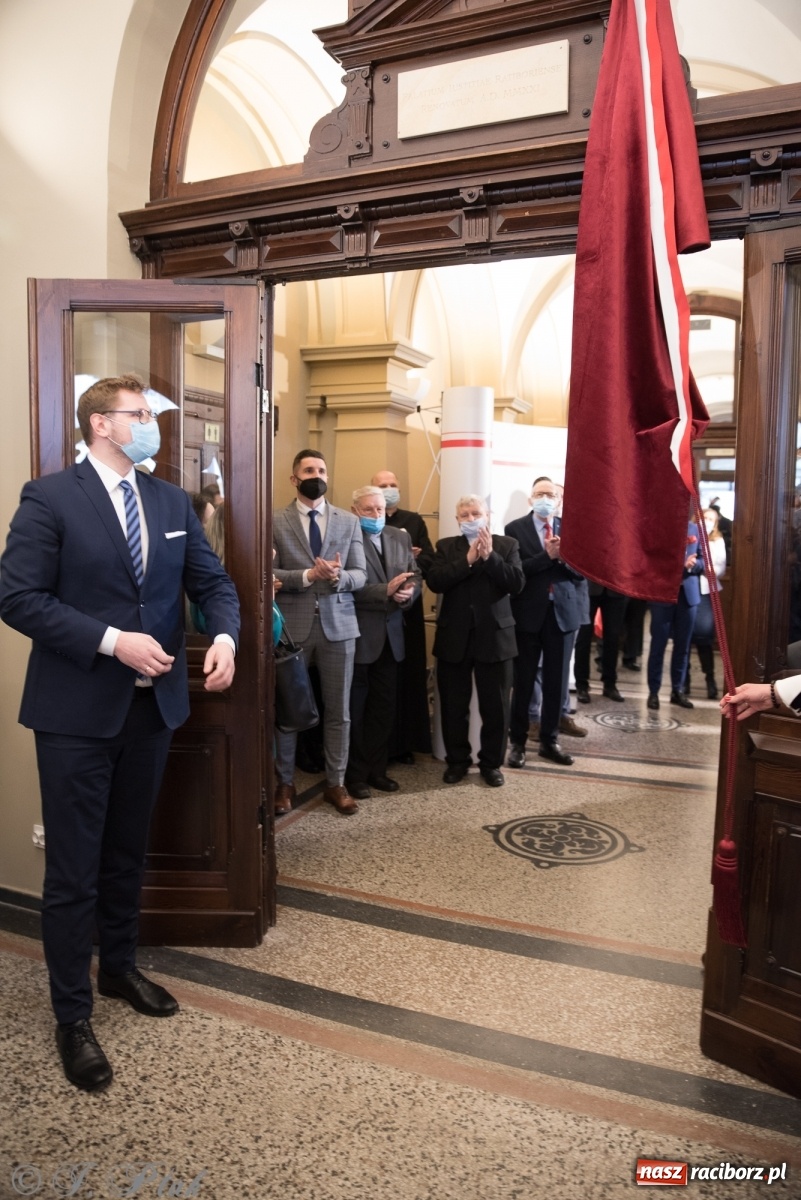 Zdjęcie w galerii na portalu naszraciborz.pl: Historyczny moment w dziejach Raciborza. Gmach dawnego Sądu Krajowego odzyskał pierwotne funkcje [FOTO i WIDEO] wiadomości z regionu