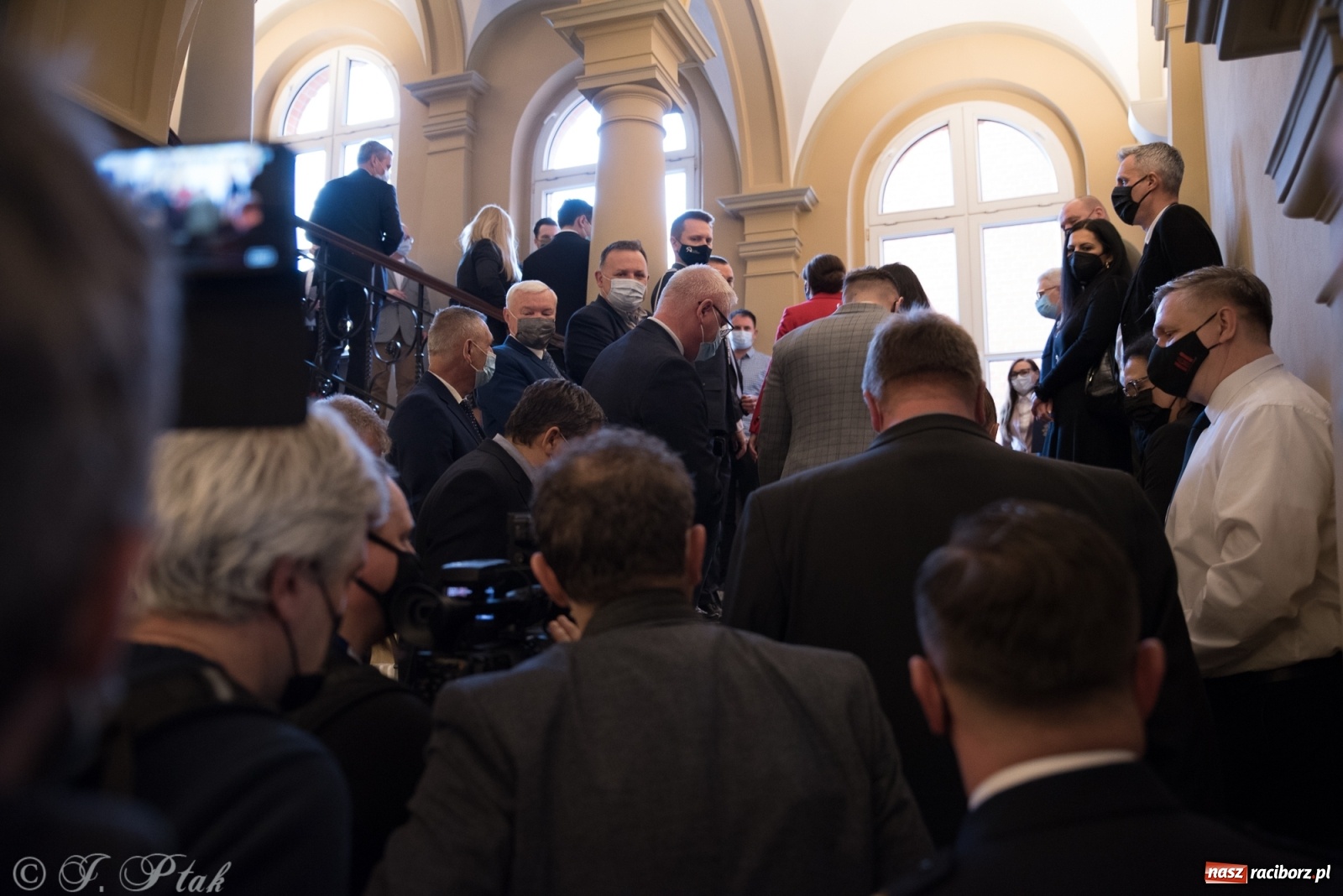 Zdjęcie w galerii na portalu naszraciborz.pl: Historyczny moment w dziejach Raciborza. Gmach dawnego Sądu Krajowego odzyskał pierwotne funkcje [FOTO i WIDEO] wiadomości z regionu