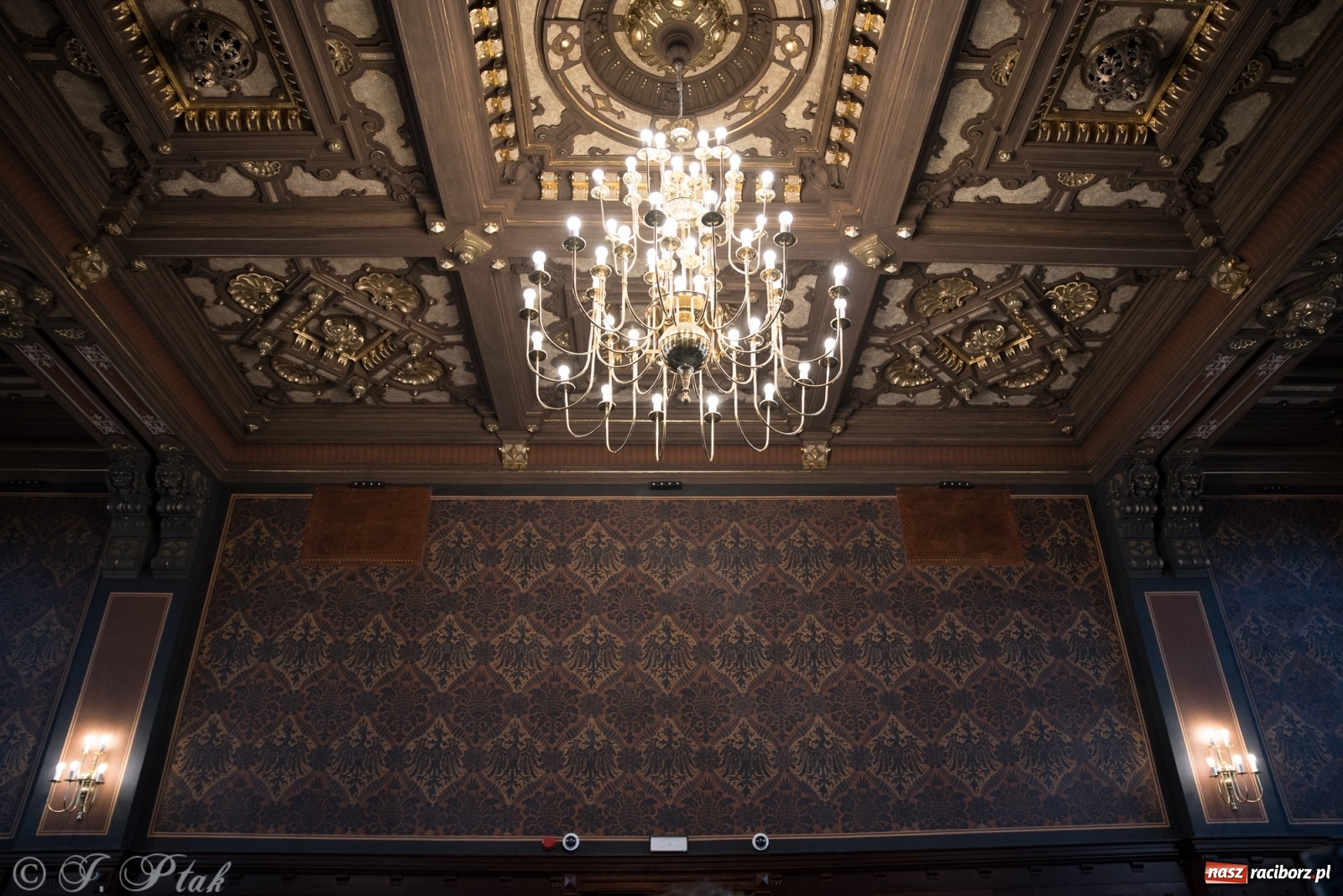 Zdjęcie w galerii na portalu naszraciborz.pl: Historyczny moment w dziejach Raciborza. Gmach dawnego Sądu Krajowego odzyskał pierwotne funkcje [FOTO i WIDEO] wiadomości z regionu