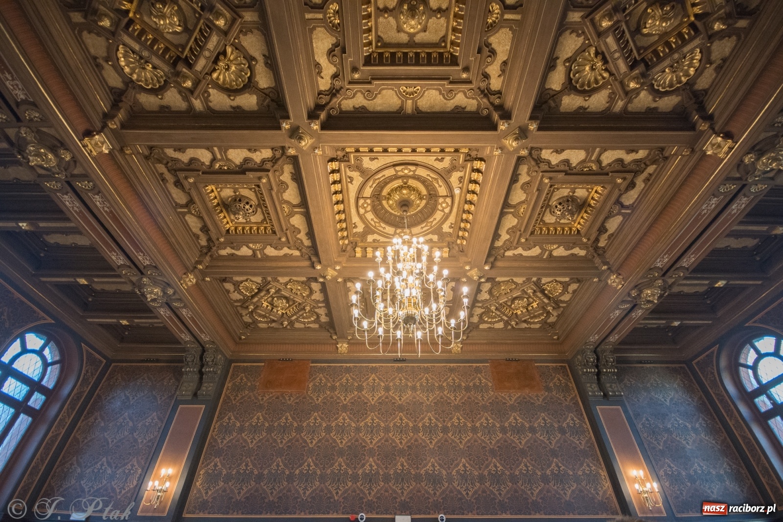 Zdjęcie w galerii na portalu naszraciborz.pl: Historyczny moment w dziejach Raciborza. Gmach dawnego Sądu Krajowego odzyskał pierwotne funkcje [FOTO i WIDEO] wiadomości z regionu