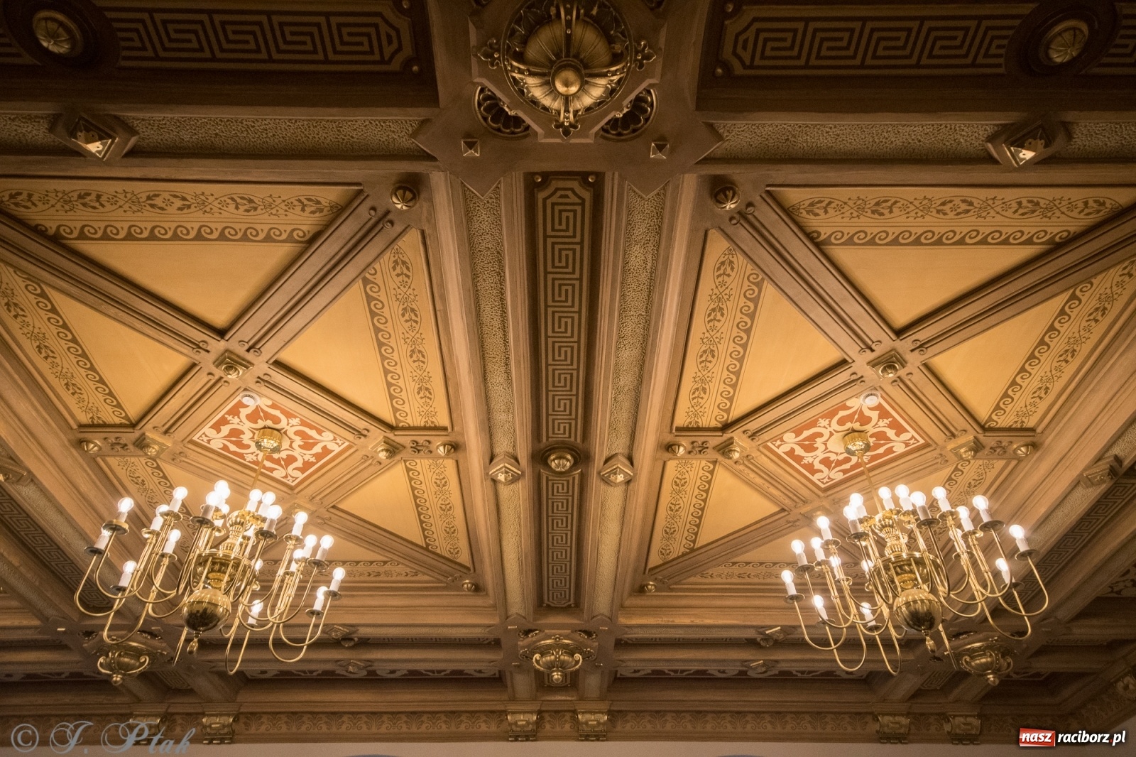 Zdjęcie w galerii na portalu naszraciborz.pl: Historyczny moment w dziejach Raciborza. Gmach dawnego Sądu Krajowego odzyskał pierwotne funkcje [FOTO i WIDEO] wiadomości z regionu