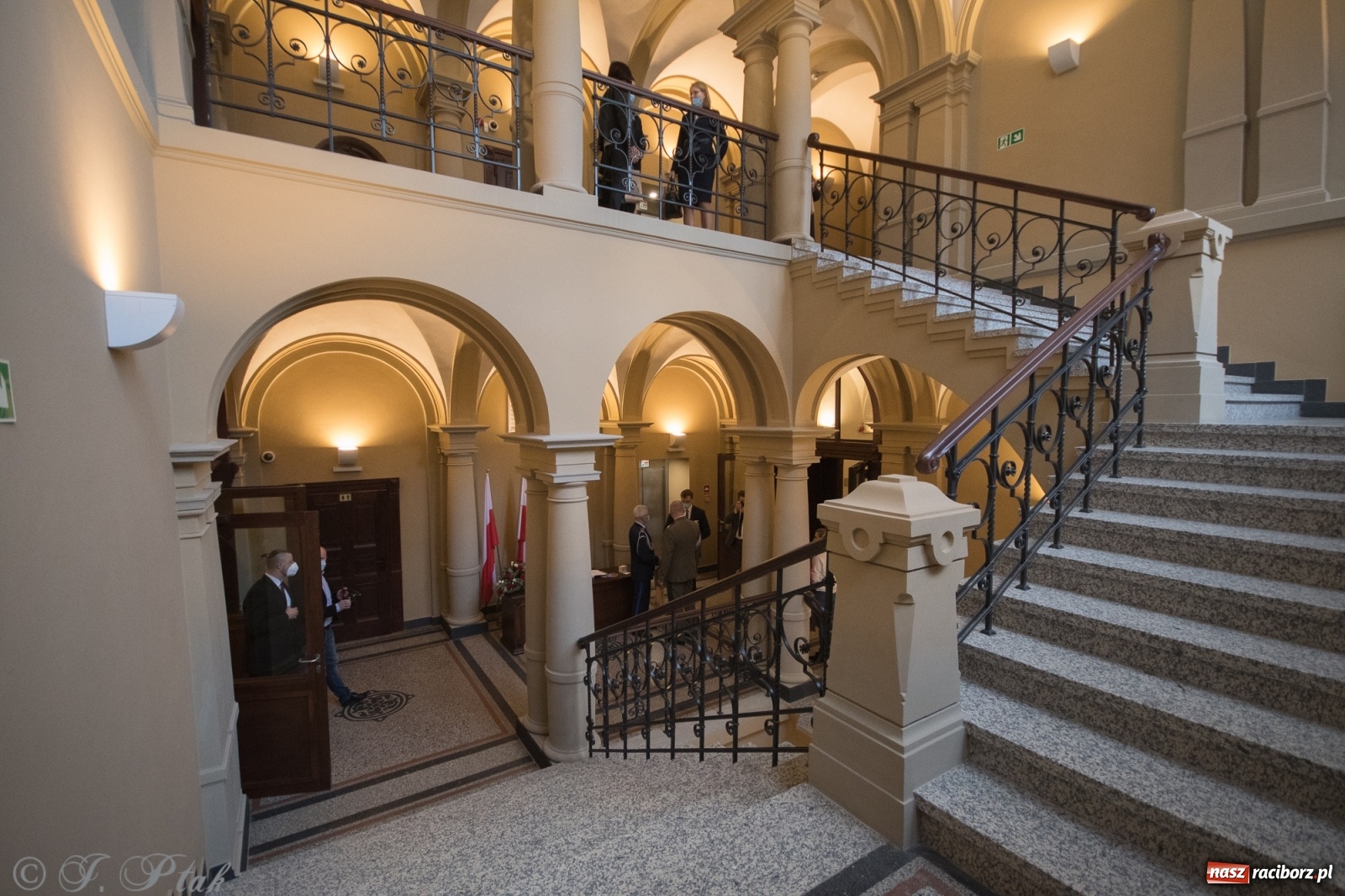 Zdjęcie w galerii na portalu naszraciborz.pl: Historyczny moment w dziejach Raciborza. Gmach dawnego Sądu Krajowego odzyskał pierwotne funkcje [FOTO i WIDEO] wiadomości z regionu