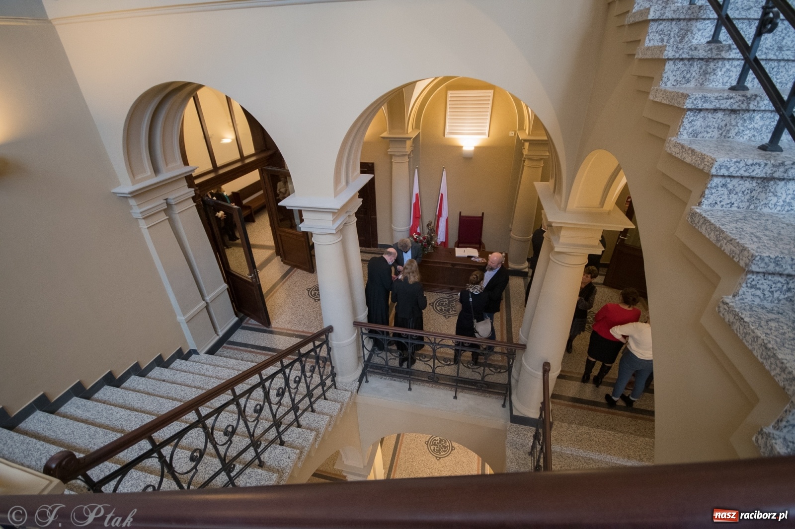 Zdjęcie w galerii na portalu naszraciborz.pl: Historyczny moment w dziejach Raciborza. Gmach dawnego Sądu Krajowego odzyskał pierwotne funkcje [FOTO i WIDEO] wiadomości z regionu