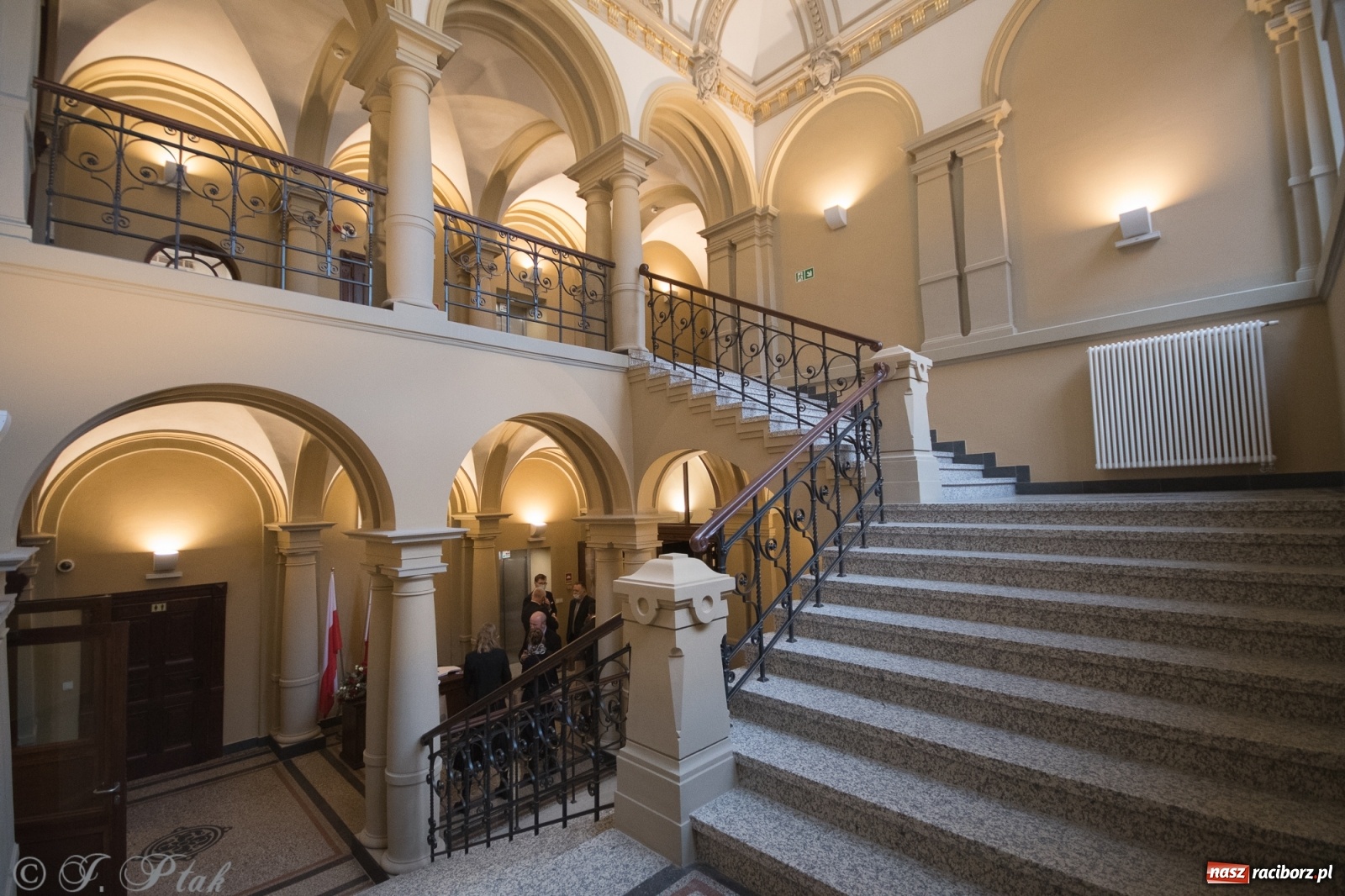 Zdjęcie w galerii na portalu naszraciborz.pl: Historyczny moment w dziejach Raciborza. Gmach dawnego Sądu Krajowego odzyskał pierwotne funkcje [FOTO i WIDEO] wiadomości z regionu