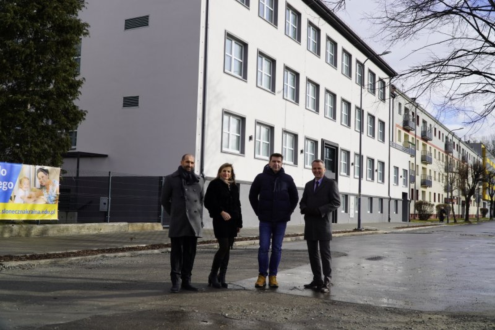 Zdjęcie w galerii na portalu naszraciborz.pl: Dawne Słoneczko przy Lwowskiej wraca po remoncie jako zespół szkolno-przedszkolny wiadomości z regionu