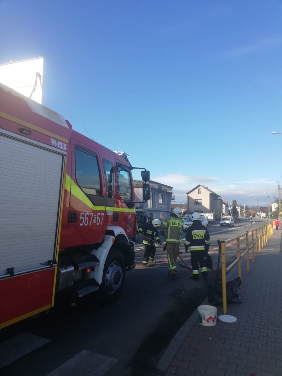 Zdjęcie w galerii na portalu naszraciborz.pl: Raport 998. Volkswagen i audi zderzyły się w Bieńkowicach [FOTO] wiadomości z regionu