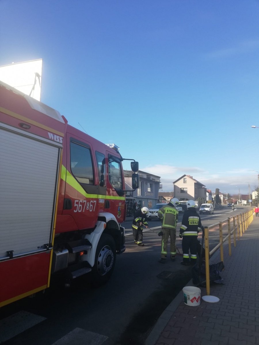 Zdjęcie w galerii na portalu naszraciborz.pl: Raport 998. Volkswagen i audi zderzyły się w Bieńkowicach [FOTO] wiadomości z regionu
