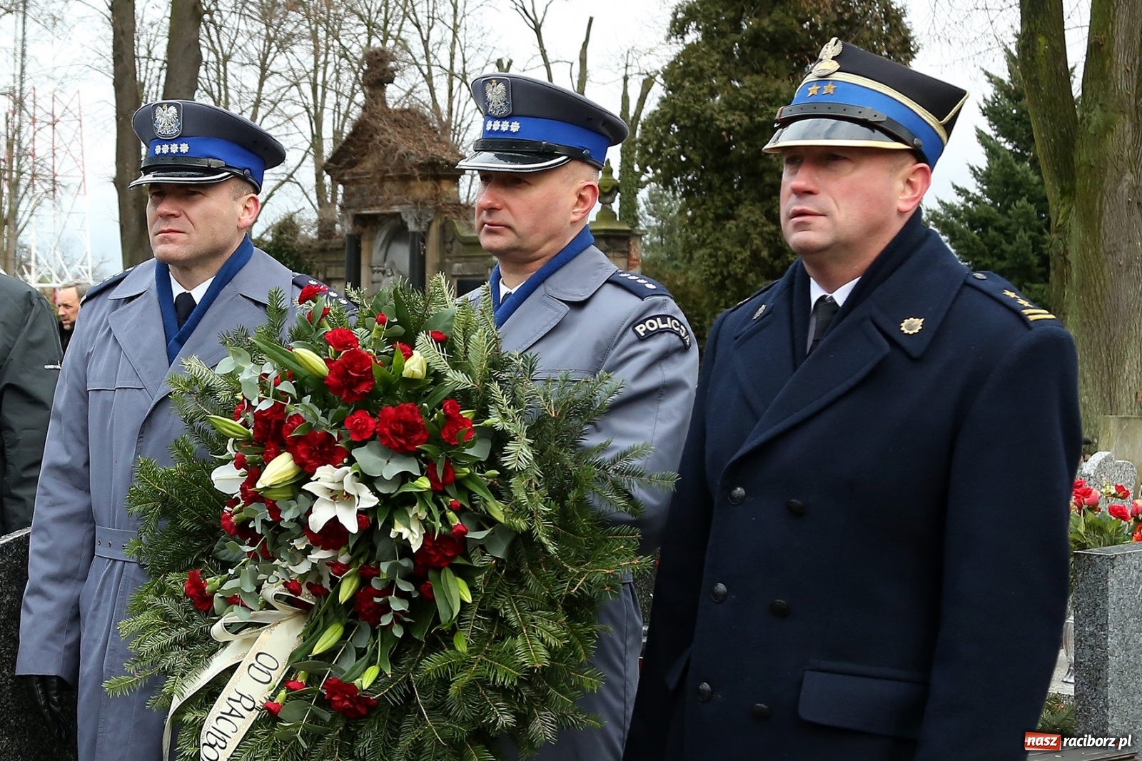 Zdjęcie w galerii na portalu naszraciborz.pl: Ostatnie pożegnanie pułkownika Mariana Szlapańskiego, weterana AK [FOTO i WIDEO] wiadomości z regionu