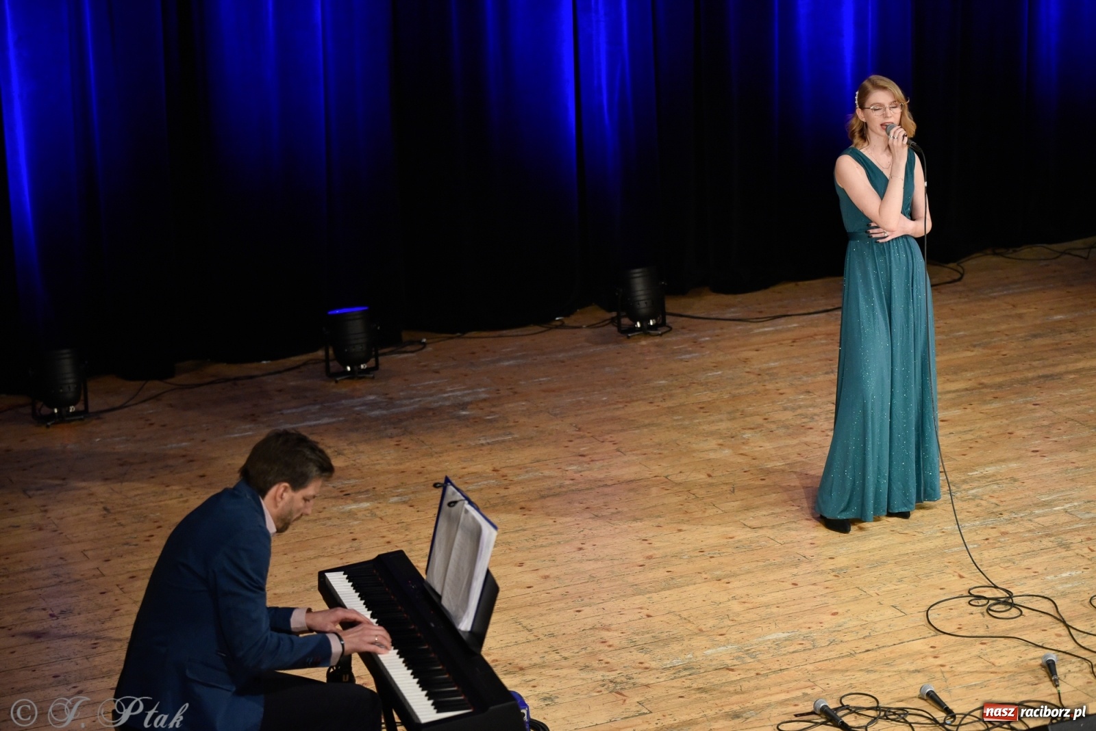 Zdjęcie w galerii na portalu naszraciborz.pl: Zimowe koncertowanie Perspektywy wiadomości z regionu