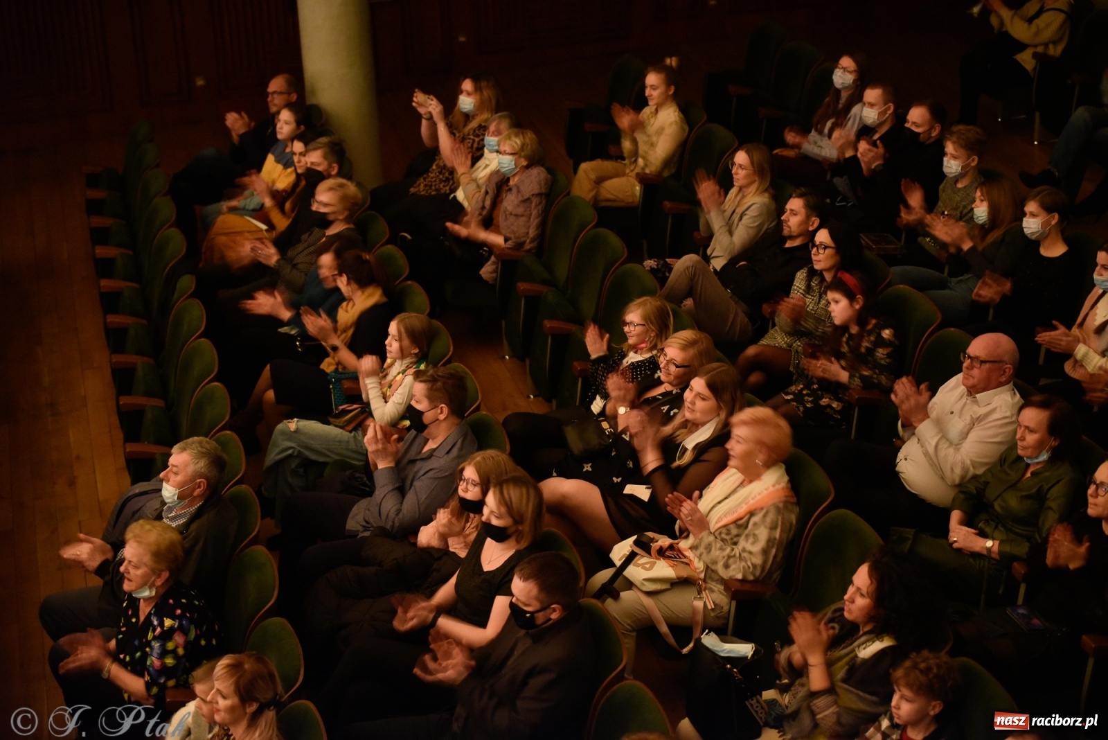 Zdjęcie w galerii na portalu naszraciborz.pl: Zimowe koncertowanie Perspektywy wiadomości z regionu