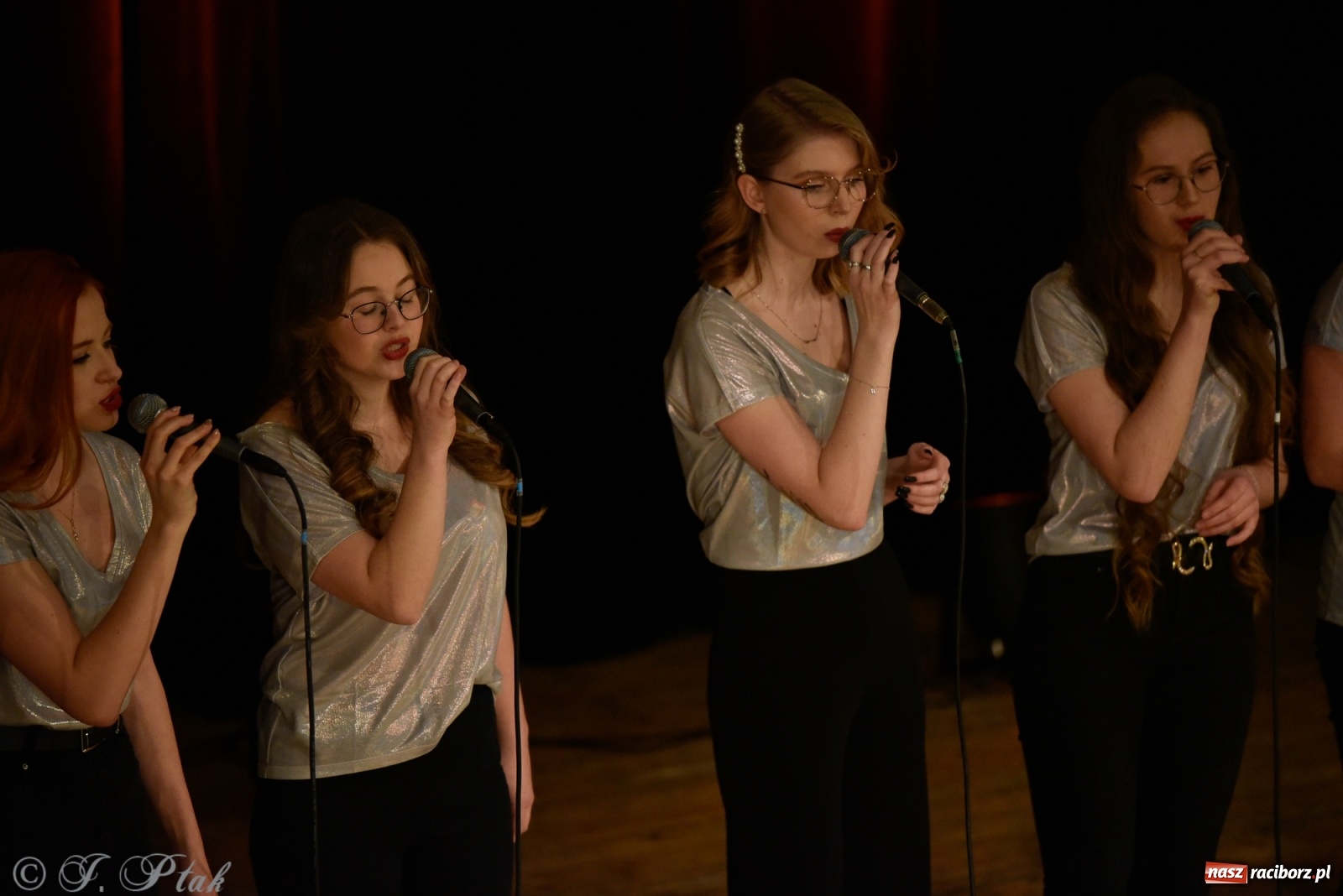 Zdjęcie w galerii na portalu naszraciborz.pl: Zimowe koncertowanie Perspektywy wiadomości z regionu