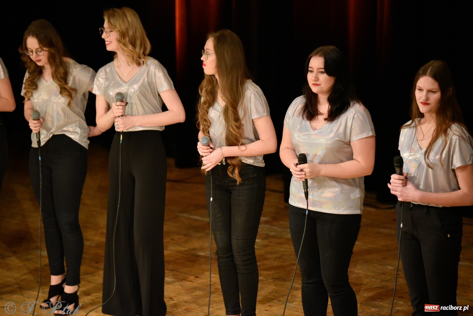 Zdjęcie w galerii na portalu naszraciborz.pl: Zimowe koncertowanie Perspektywy wiadomości z regionu