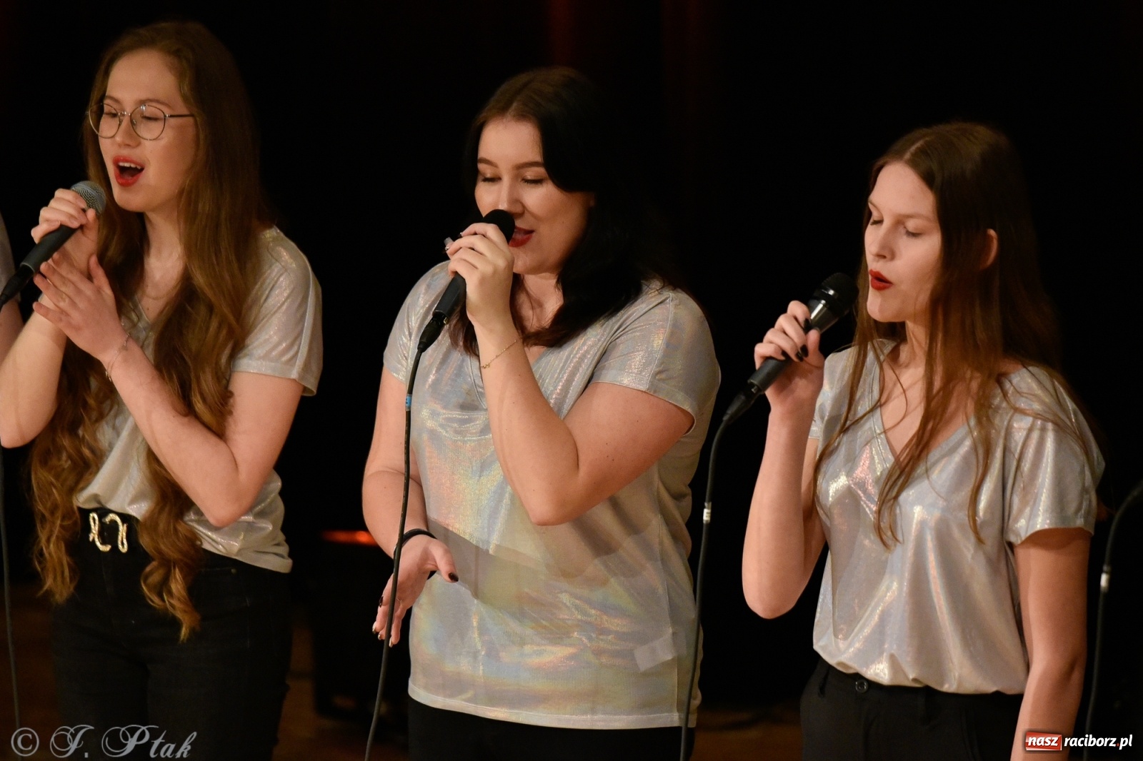 Zdjęcie w galerii na portalu naszraciborz.pl: Zimowe koncertowanie Perspektywy wiadomości z regionu