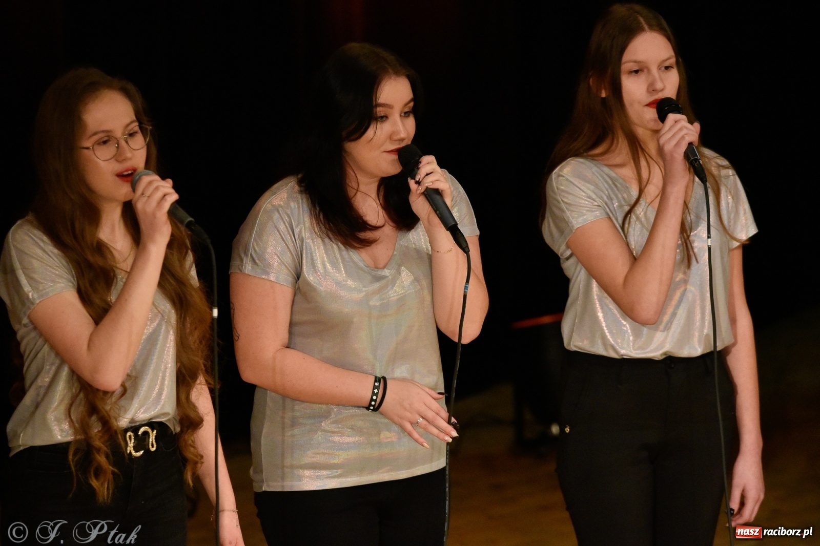 Zdjęcie w galerii na portalu naszraciborz.pl: Zimowe koncertowanie Perspektywy wiadomości z regionu