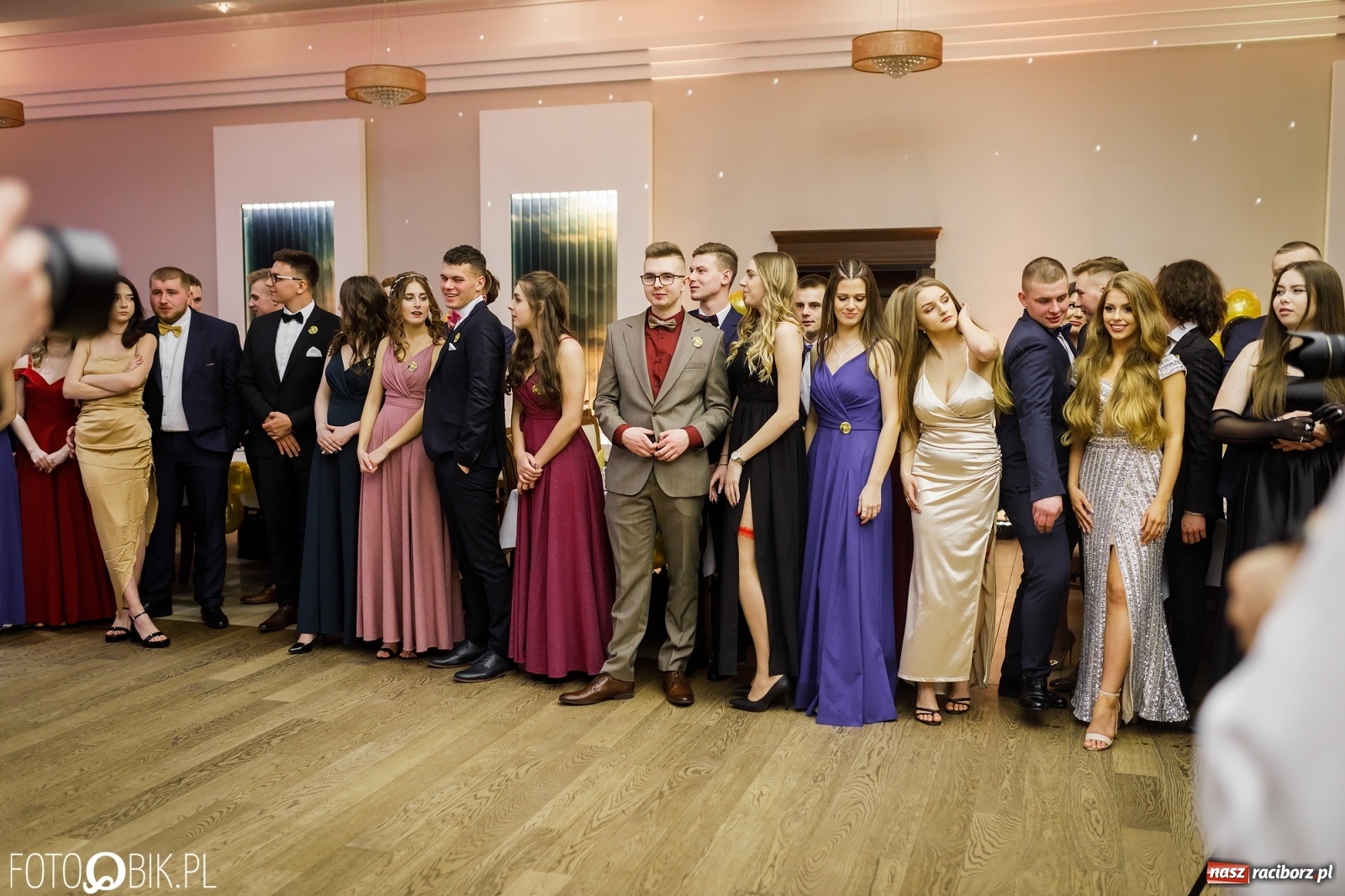 Zdjęcie w galerii na portalu naszraciborz.pl: Bal maturalny raciborskiego Ekonomika [FOTO i WIDEO] wiadomości z regionu