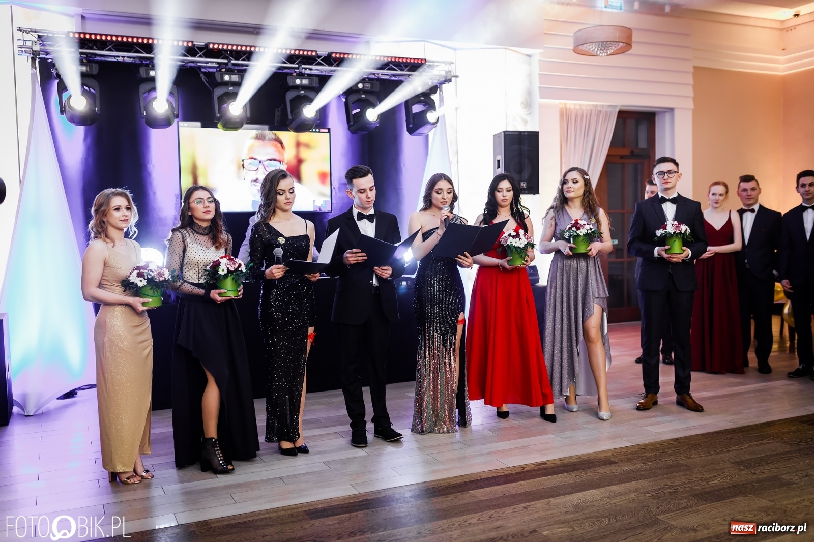 Zdjęcie w galerii na portalu naszraciborz.pl: Bal maturalny raciborskiego Ekonomika [FOTO i WIDEO] wiadomości z regionu