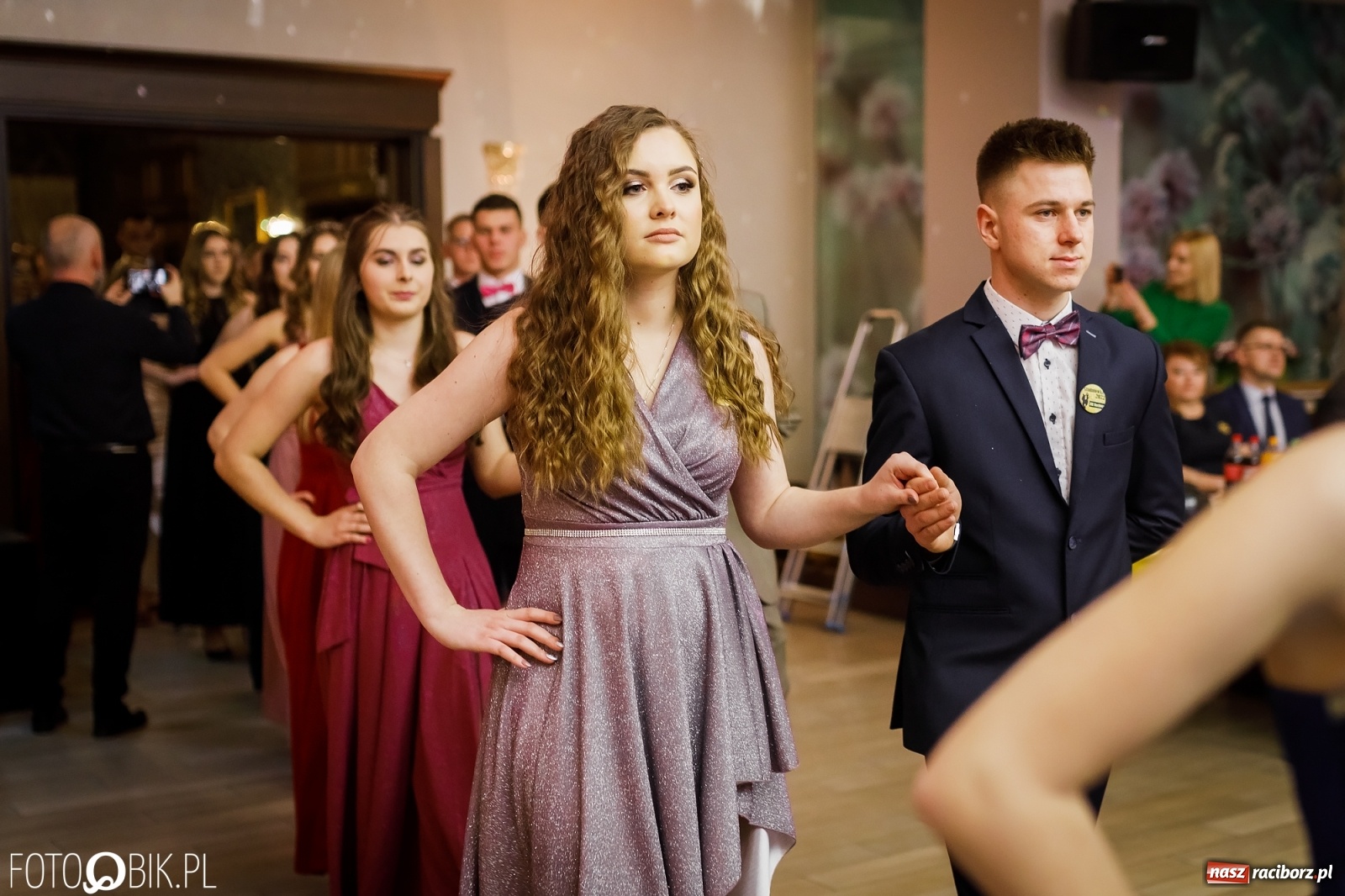 Zdjęcie w galerii na portalu naszraciborz.pl: Bal maturalny raciborskiego Ekonomika [FOTO i WIDEO] wiadomości z regionu