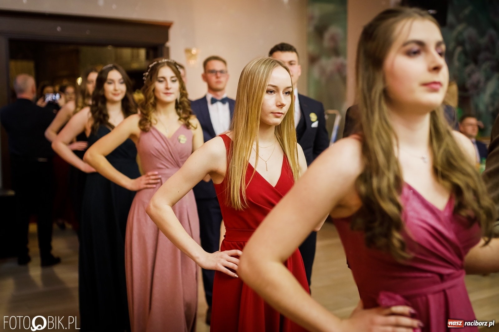 Zdjęcie w galerii na portalu naszraciborz.pl: Bal maturalny raciborskiego Ekonomika [FOTO i WIDEO] wiadomości z regionu