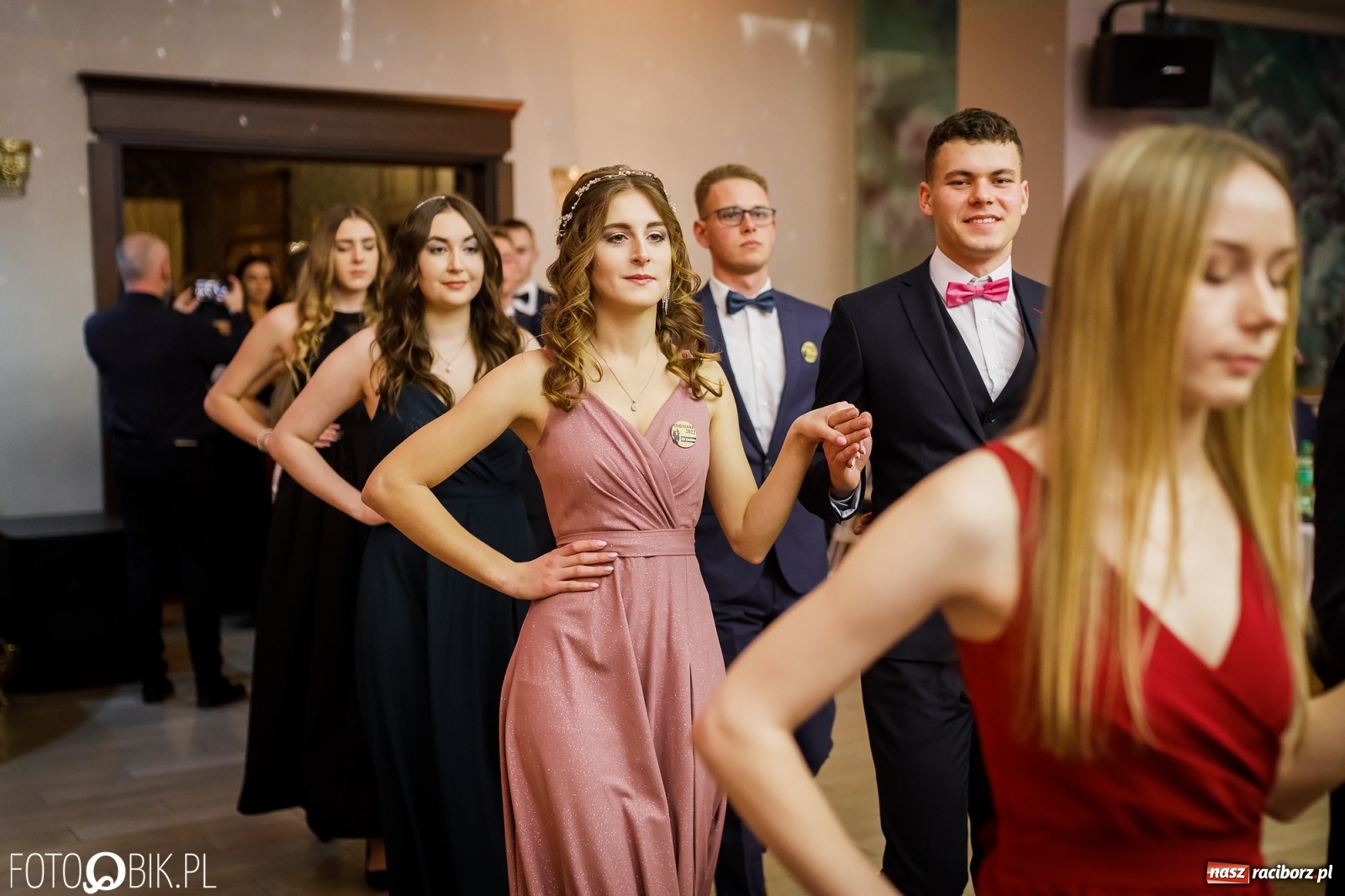 Zdjęcie w galerii na portalu naszraciborz.pl: Bal maturalny raciborskiego Ekonomika [FOTO i WIDEO] wiadomości z regionu