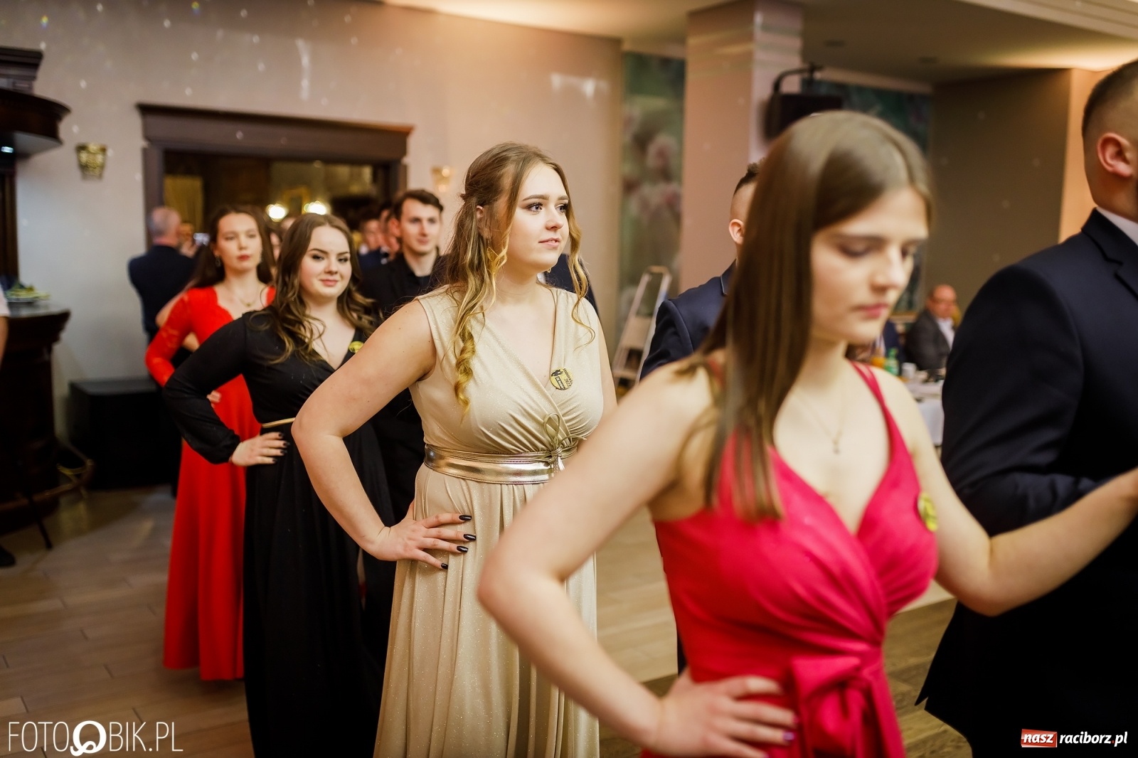 Zdjęcie w galerii na portalu naszraciborz.pl: Bal maturalny raciborskiego Ekonomika [FOTO i WIDEO] wiadomości z regionu