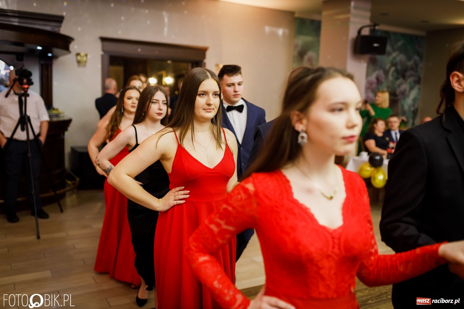 Zdjęcie w galerii na portalu naszraciborz.pl: Bal maturalny raciborskiego Ekonomika [FOTO i WIDEO] wiadomości z regionu