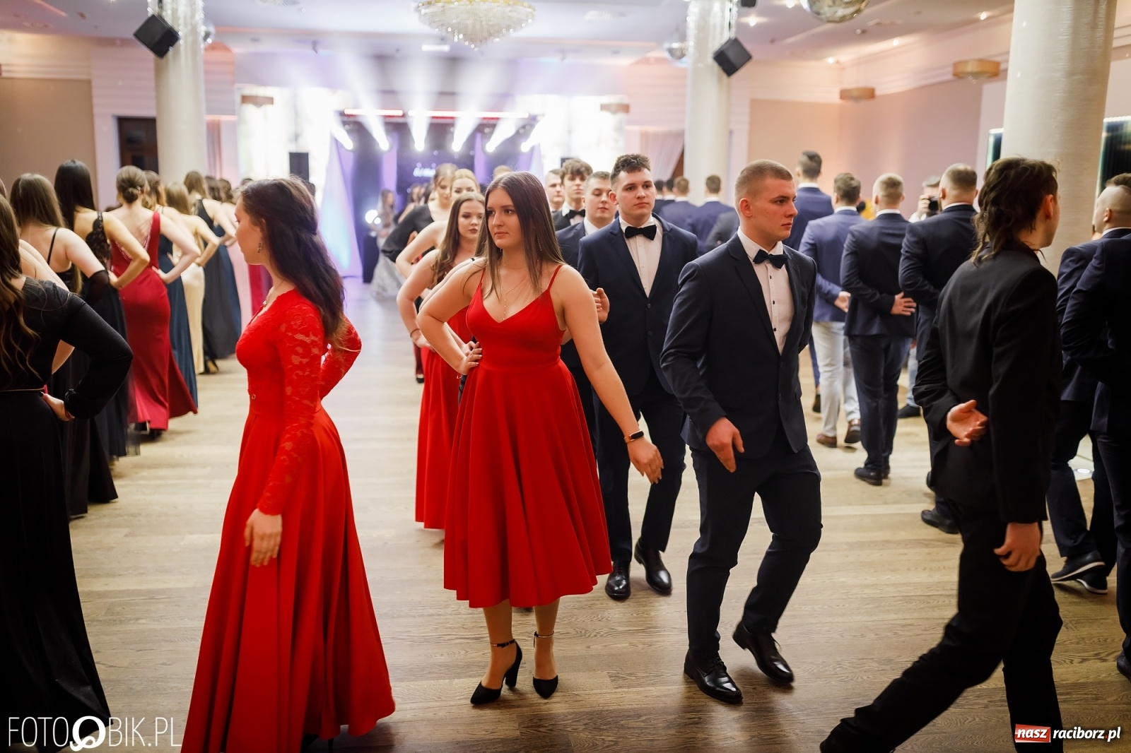 Zdjęcie w galerii na portalu naszraciborz.pl: Bal maturalny raciborskiego Ekonomika [FOTO i WIDEO] wiadomości z regionu