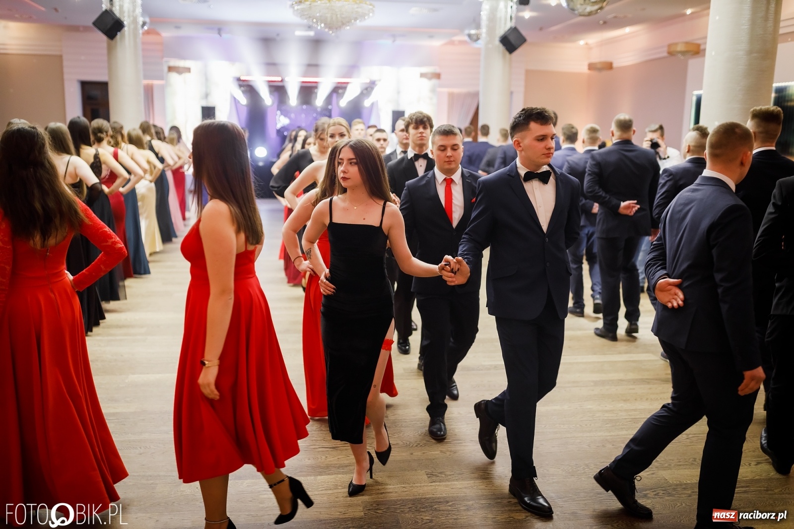 Zdjęcie w galerii na portalu naszraciborz.pl: Bal maturalny raciborskiego Ekonomika [FOTO i WIDEO] wiadomości z regionu