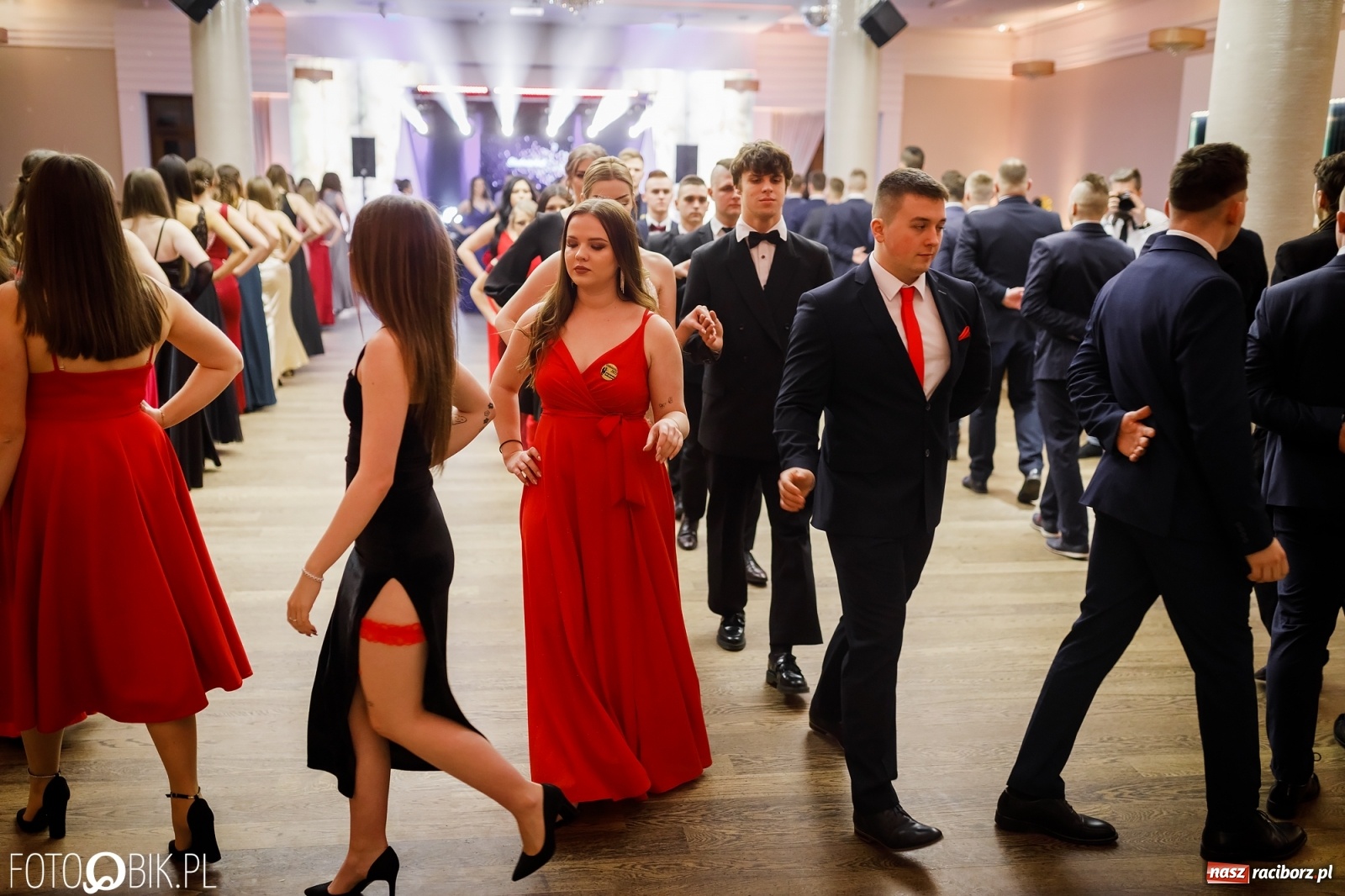 Zdjęcie w galerii na portalu naszraciborz.pl: Bal maturalny raciborskiego Ekonomika [FOTO i WIDEO] wiadomości z regionu