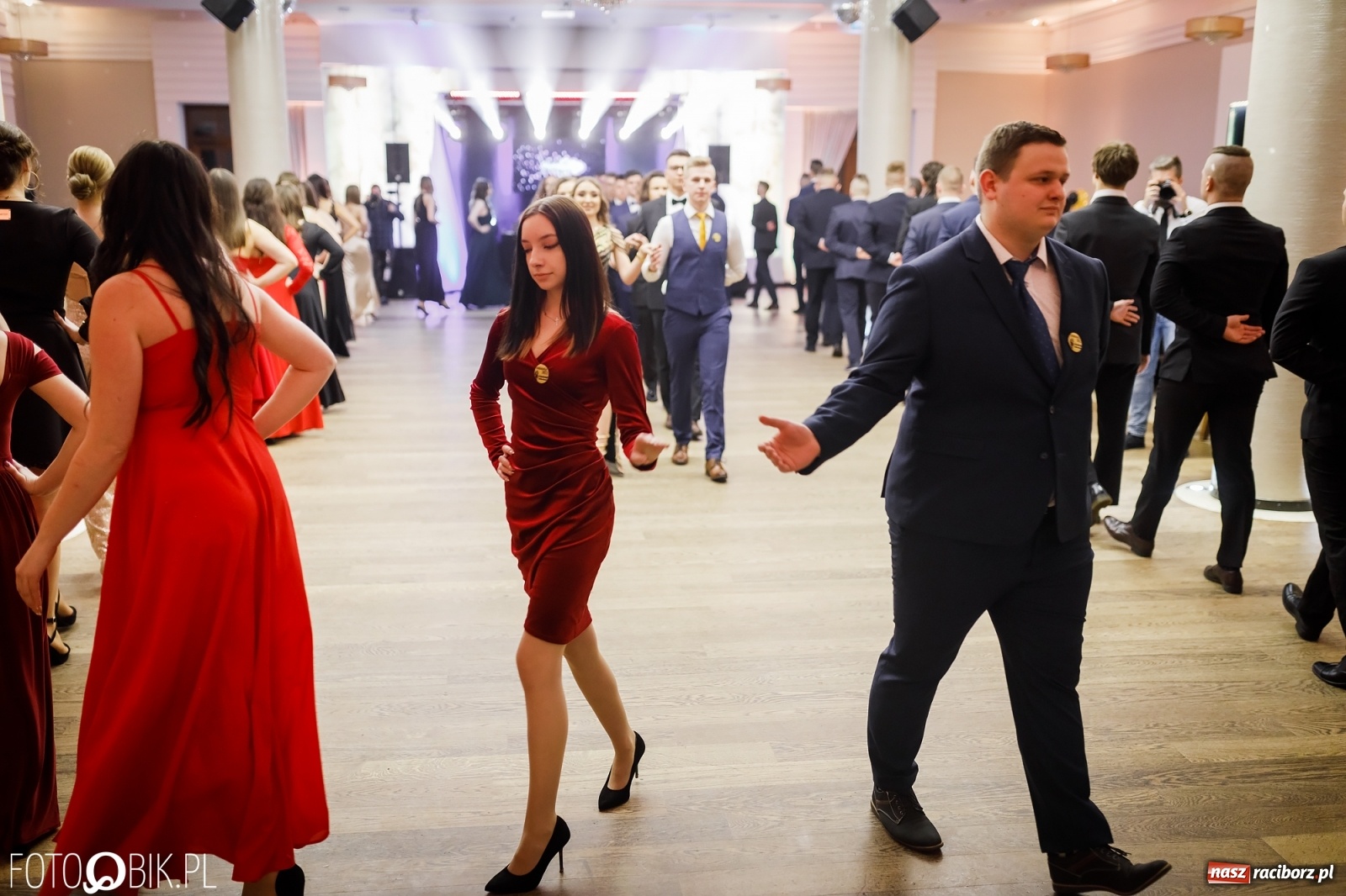 Zdjęcie w galerii na portalu naszraciborz.pl: Bal maturalny raciborskiego Ekonomika [FOTO i WIDEO] wiadomości z regionu