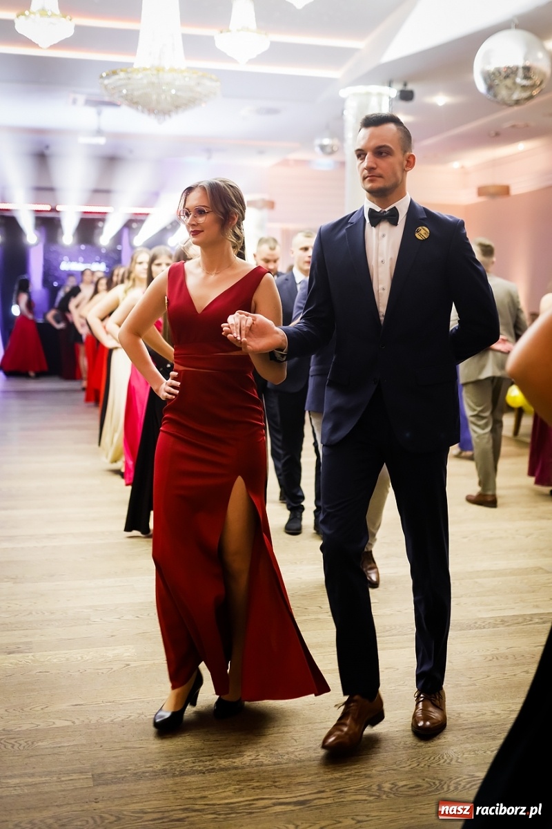 Zdjęcie w galerii na portalu naszraciborz.pl: Bal maturalny raciborskiego Ekonomika [FOTO i WIDEO] wiadomości z regionu