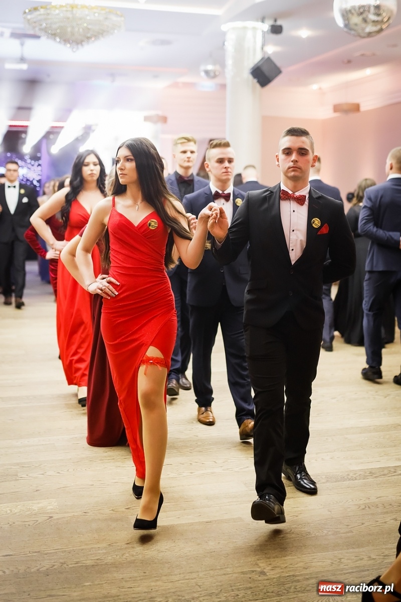 Zdjęcie w galerii na portalu naszraciborz.pl: Bal maturalny raciborskiego Ekonomika [FOTO i WIDEO] wiadomości z regionu