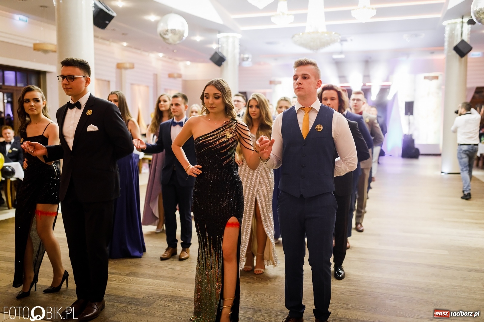Zdjęcie w galerii na portalu naszraciborz.pl: Bal maturalny raciborskiego Ekonomika [FOTO i WIDEO] wiadomości z regionu