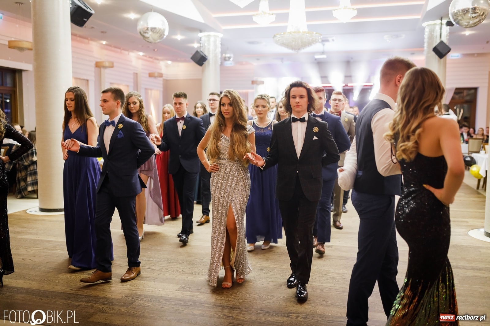 Zdjęcie w galerii na portalu naszraciborz.pl: Bal maturalny raciborskiego Ekonomika [FOTO i WIDEO] wiadomości z regionu