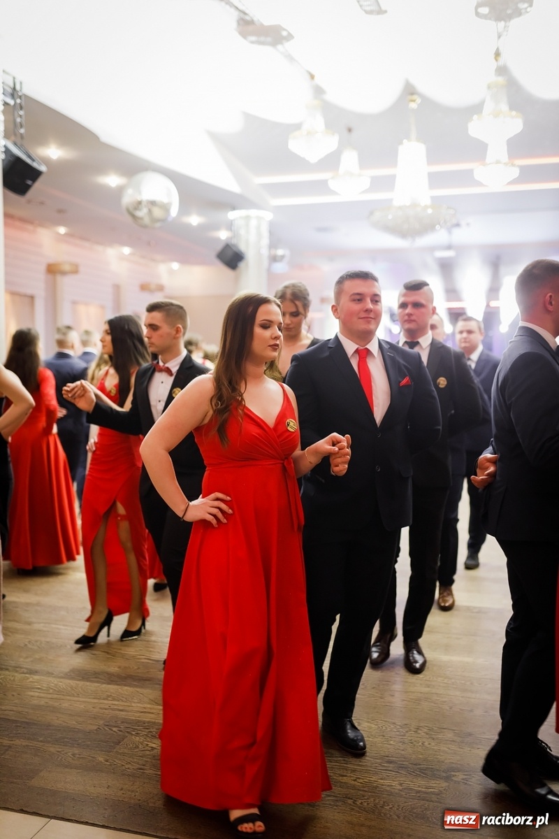 Zdjęcie w galerii na portalu naszraciborz.pl: Bal maturalny raciborskiego Ekonomika [FOTO i WIDEO] wiadomości z regionu