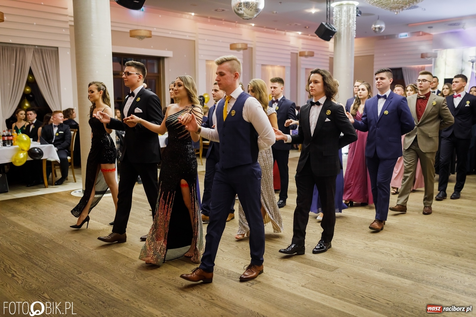 Zdjęcie w galerii na portalu naszraciborz.pl: Bal maturalny raciborskiego Ekonomika [FOTO i WIDEO] wiadomości z regionu