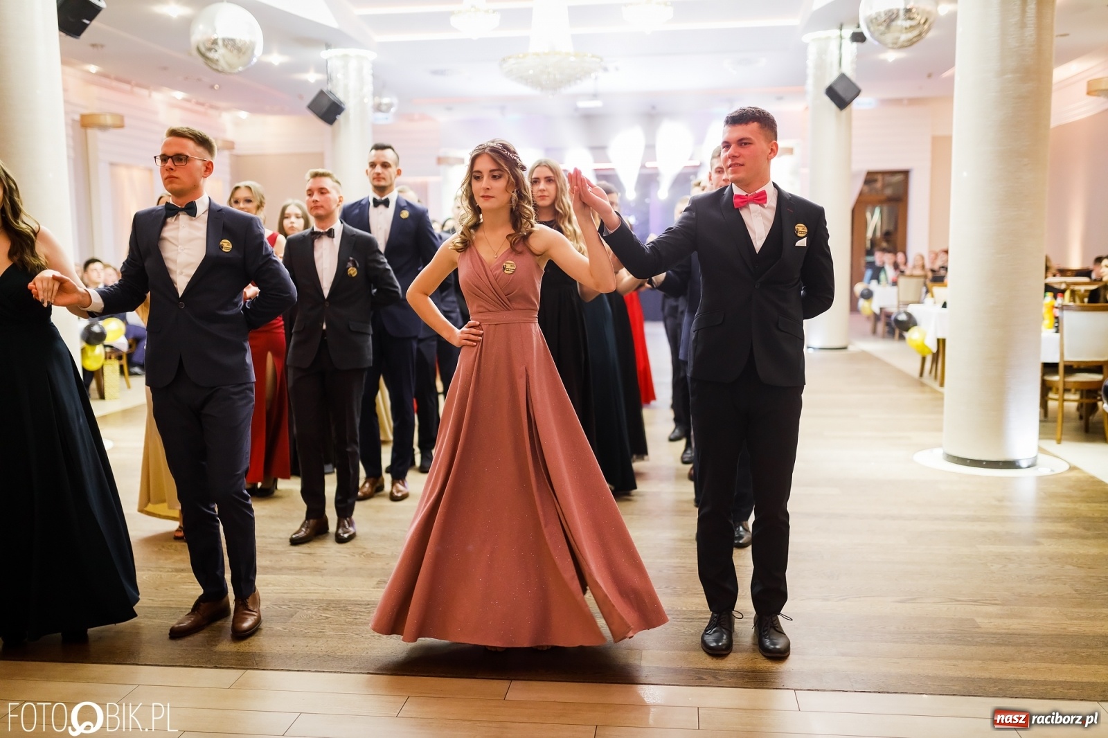 Zdjęcie w galerii na portalu naszraciborz.pl: Bal maturalny raciborskiego Ekonomika [FOTO i WIDEO] wiadomości z regionu