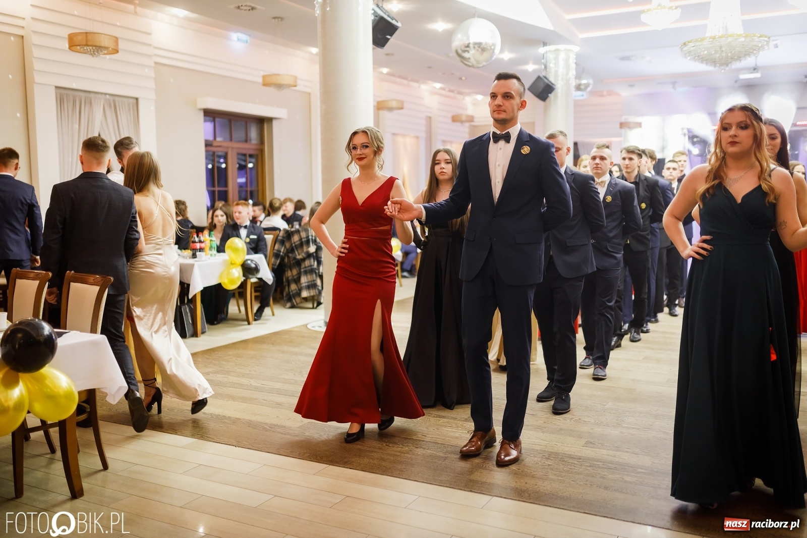 Zdjęcie w galerii na portalu naszraciborz.pl: Bal maturalny raciborskiego Ekonomika [FOTO i WIDEO] wiadomości z regionu