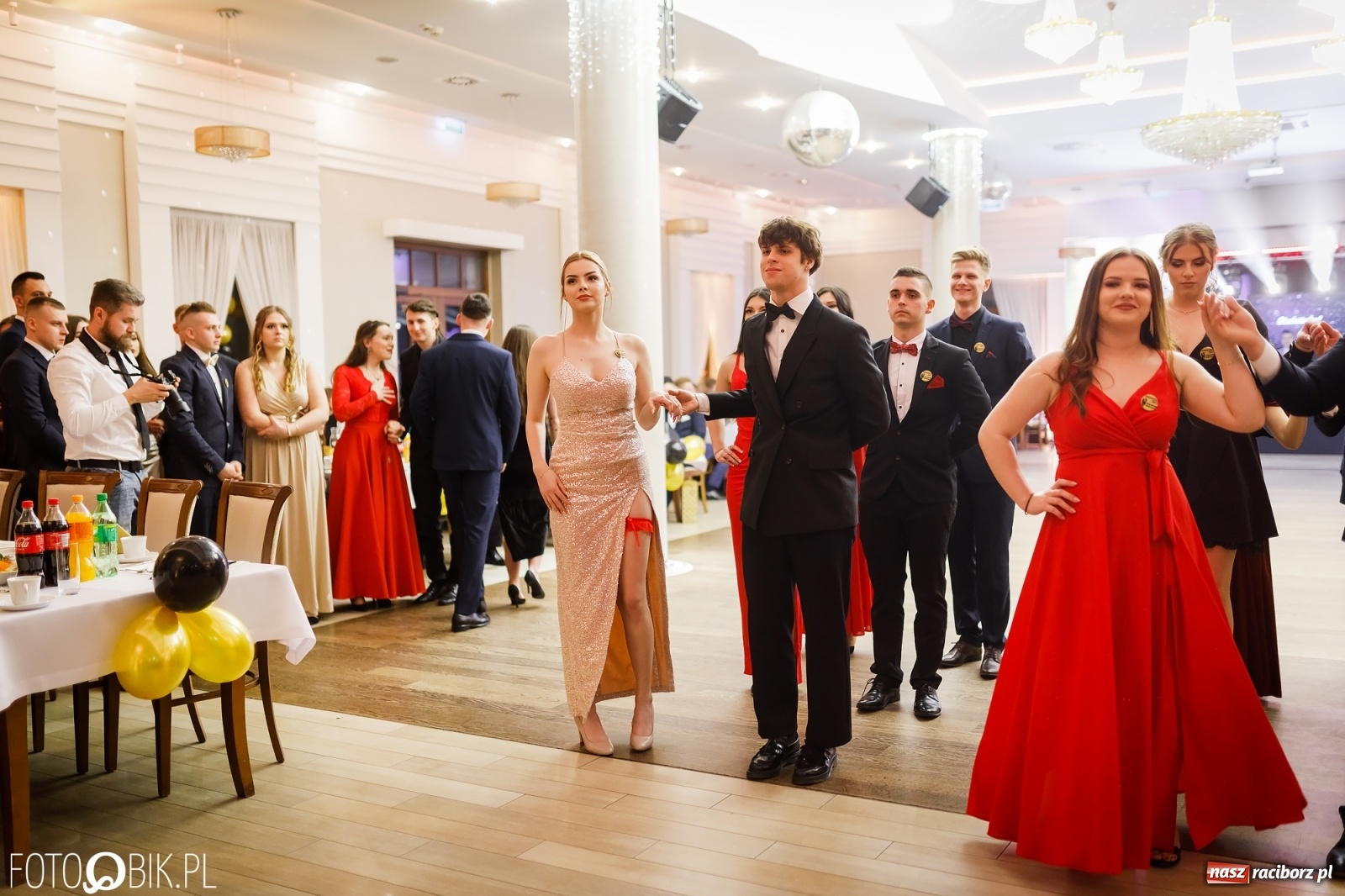 Zdjęcie w galerii na portalu naszraciborz.pl: Bal maturalny raciborskiego Ekonomika [FOTO i WIDEO] wiadomości z regionu