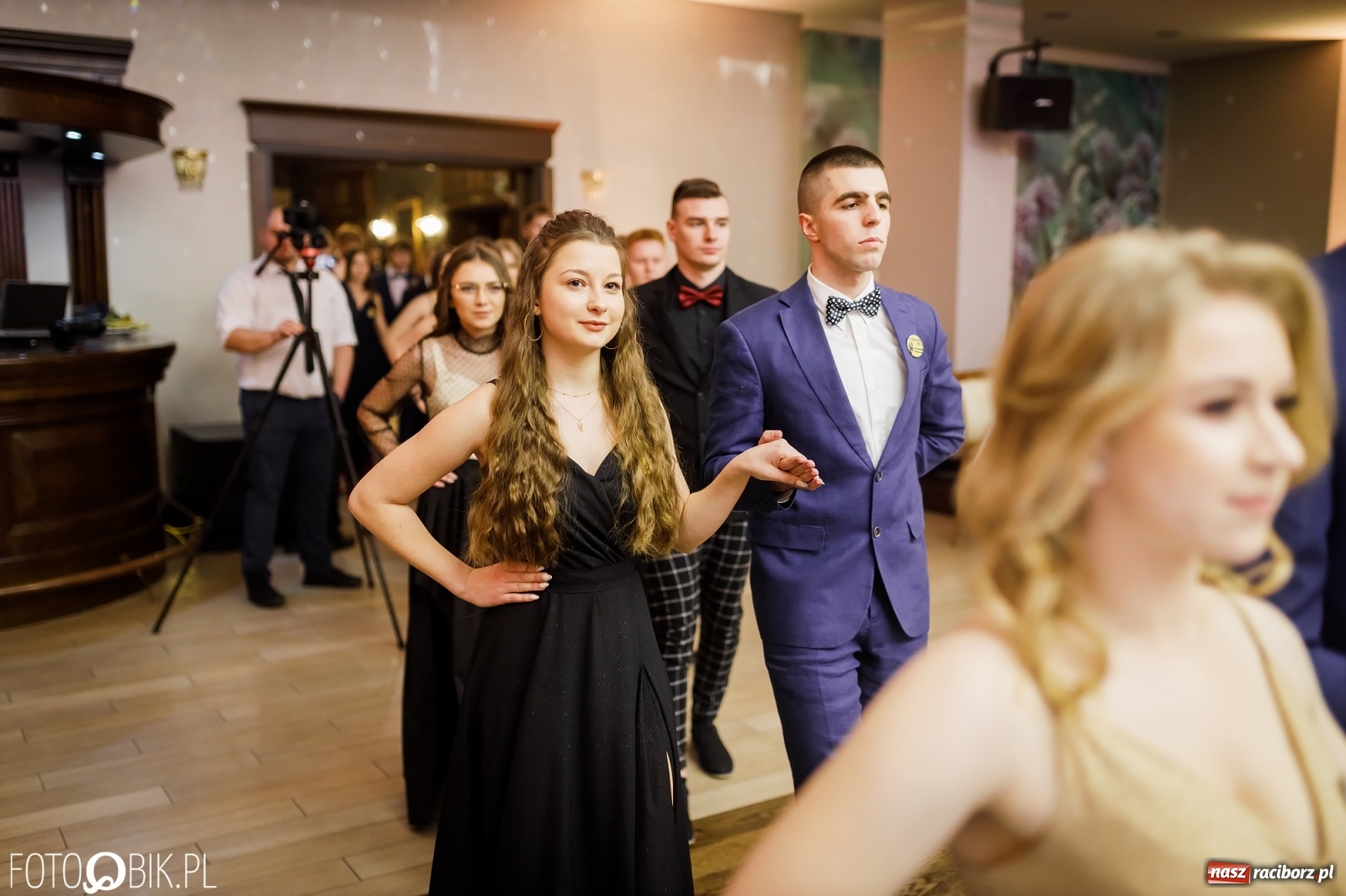 Zdjęcie w galerii na portalu naszraciborz.pl: Bal maturalny raciborskiego Ekonomika [FOTO i WIDEO] wiadomości z regionu