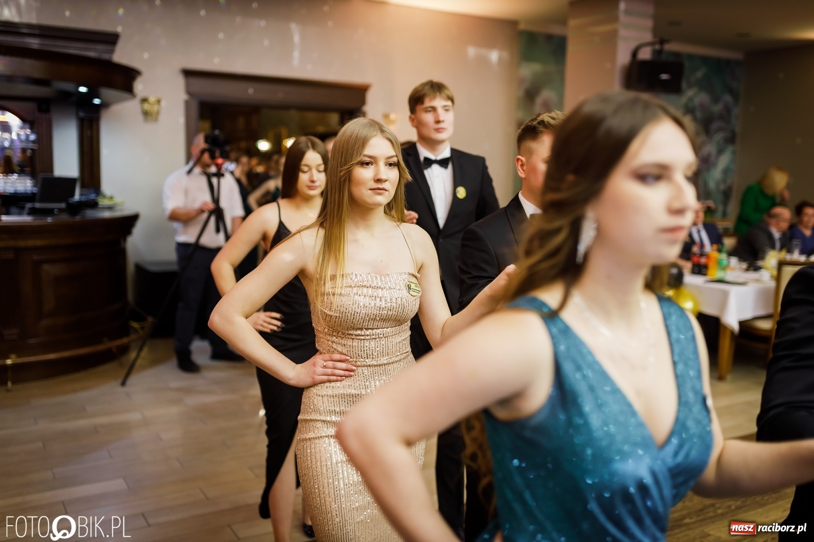 Zdjęcie w galerii na portalu naszraciborz.pl: Bal maturalny raciborskiego Ekonomika [FOTO i WIDEO] wiadomości z regionu